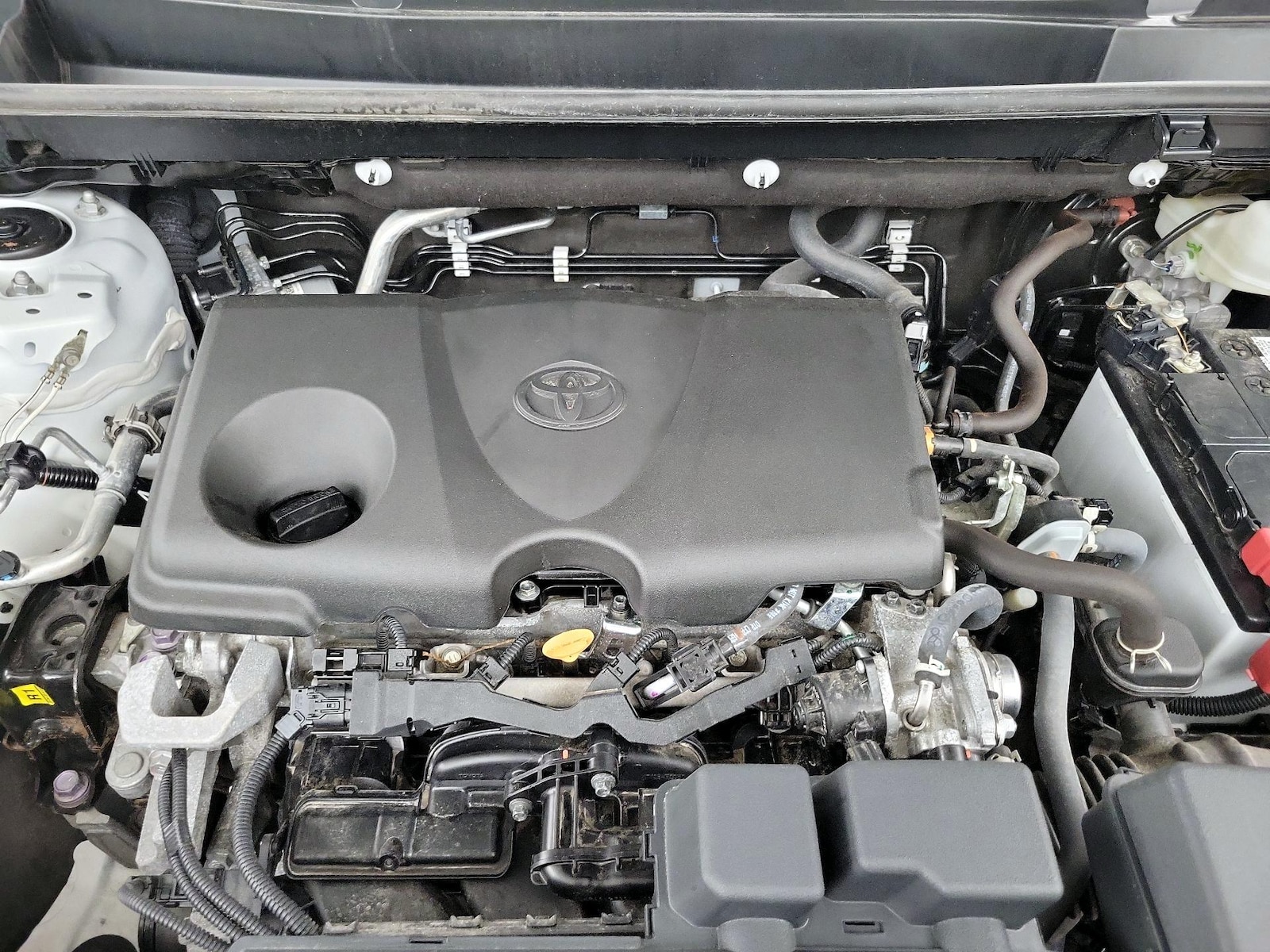 2023 Toyota RAV4 XLE - Photo 22
