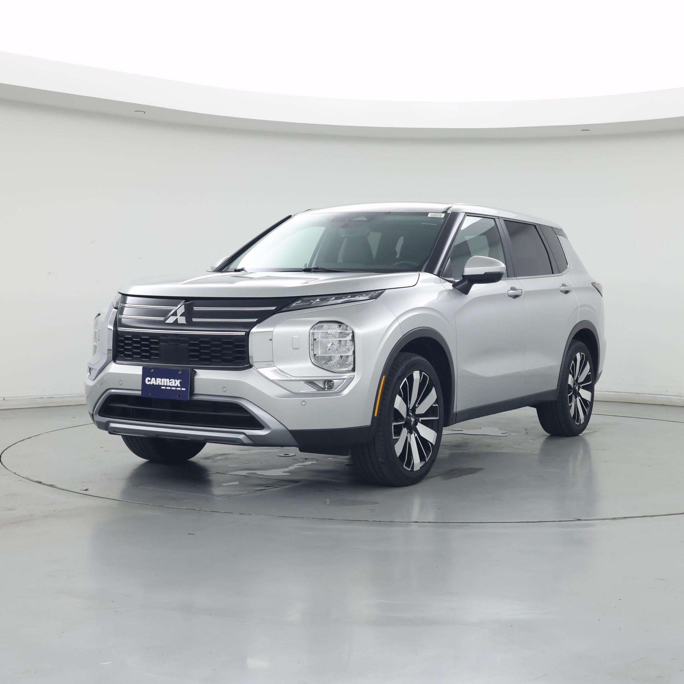 Thumbnail: 2025 Mitsubishi Outlander - 4