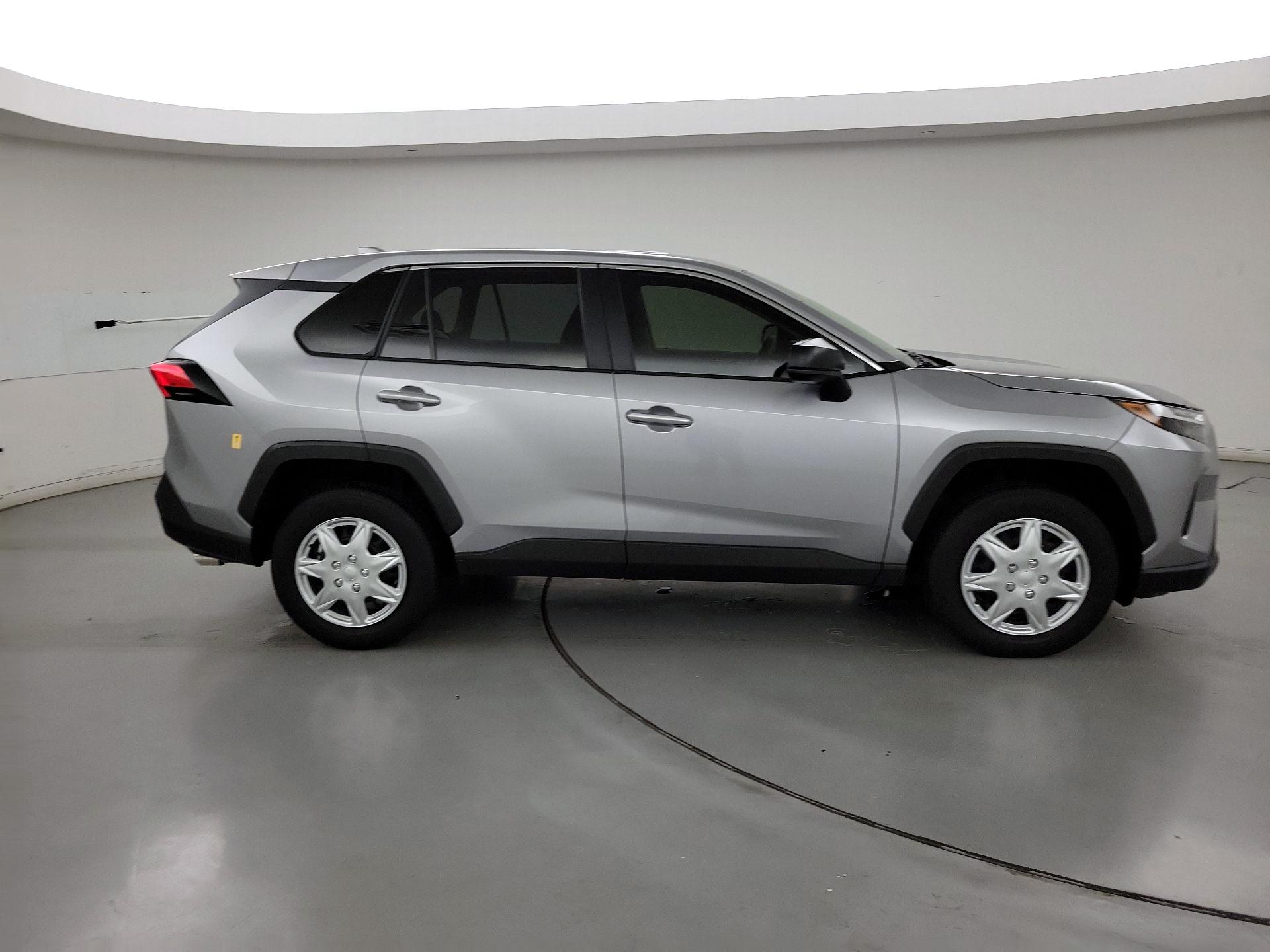 Thumbnail: 2023 Toyota RAV4 - 4