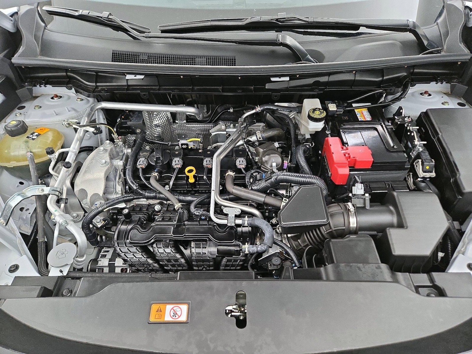 2025 Mitsubishi Outlander ES - Photo 22
