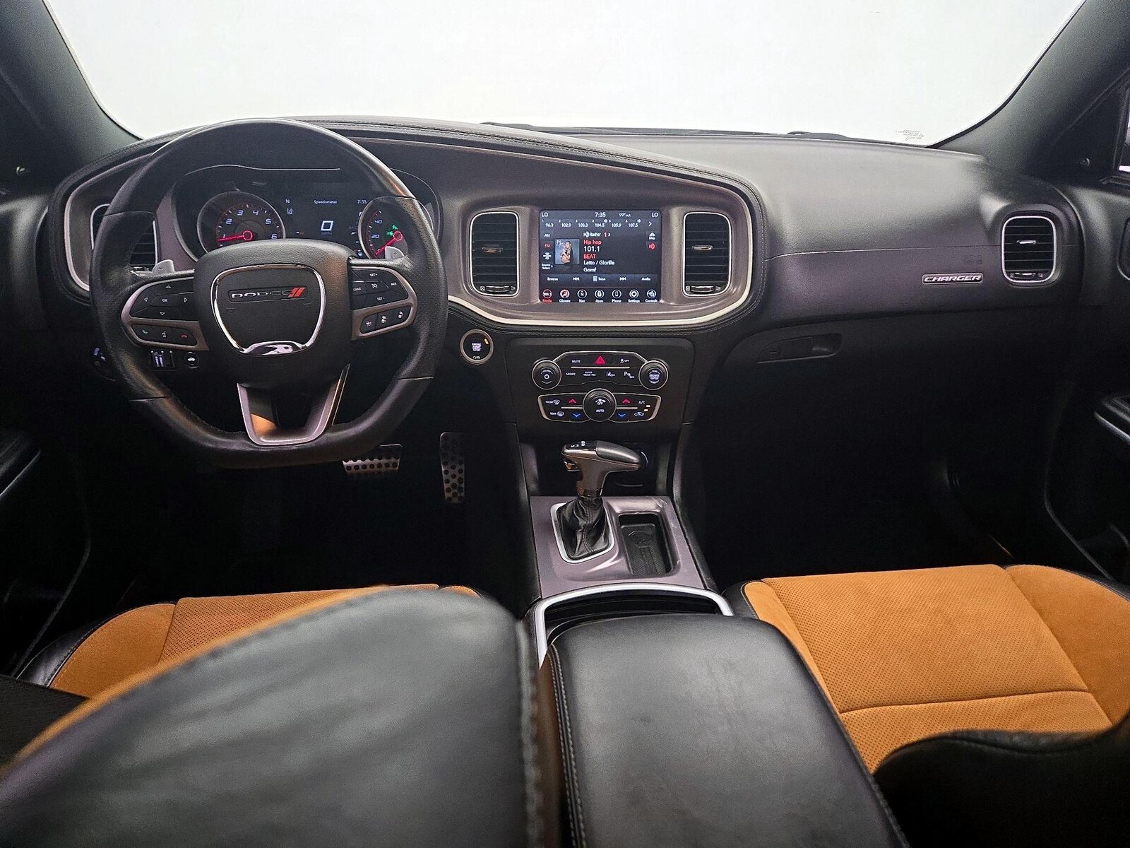 Apple CarPlay® & Android Auto™