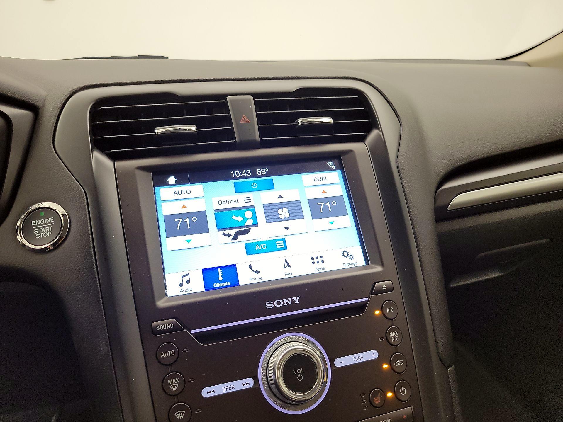 Thumbnail: 2018 Ford Fusion - 15
