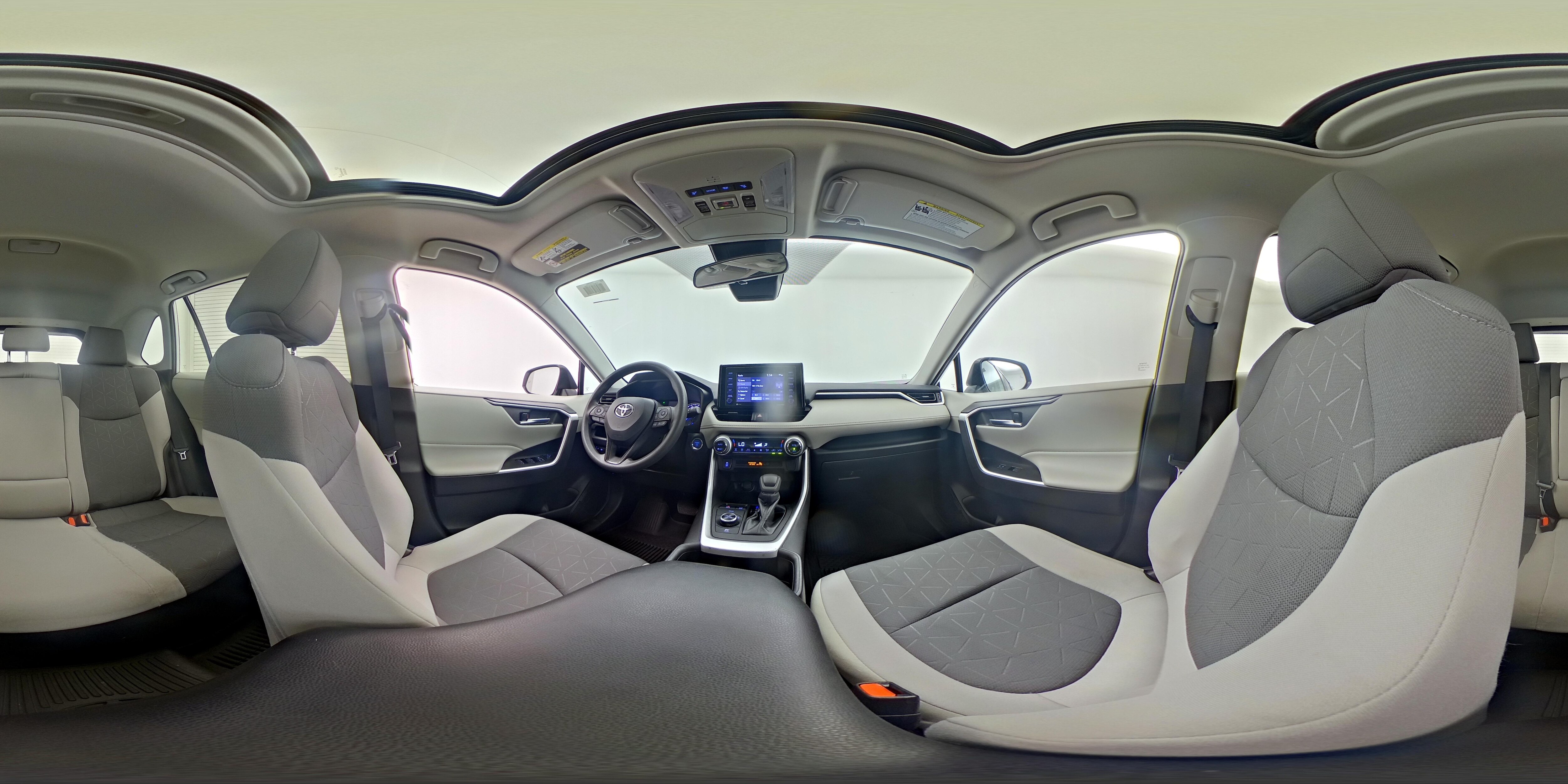 2022 Toyota RAV4 XLE - Photo 25