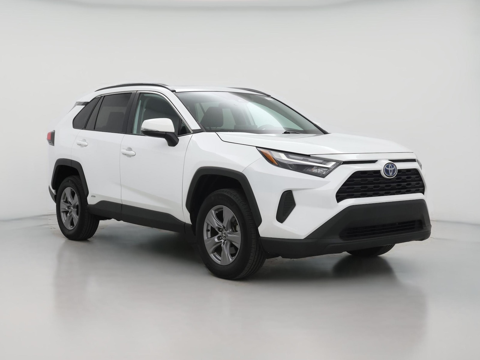 2022 Toyota RAV4 XLE - Photo 1
