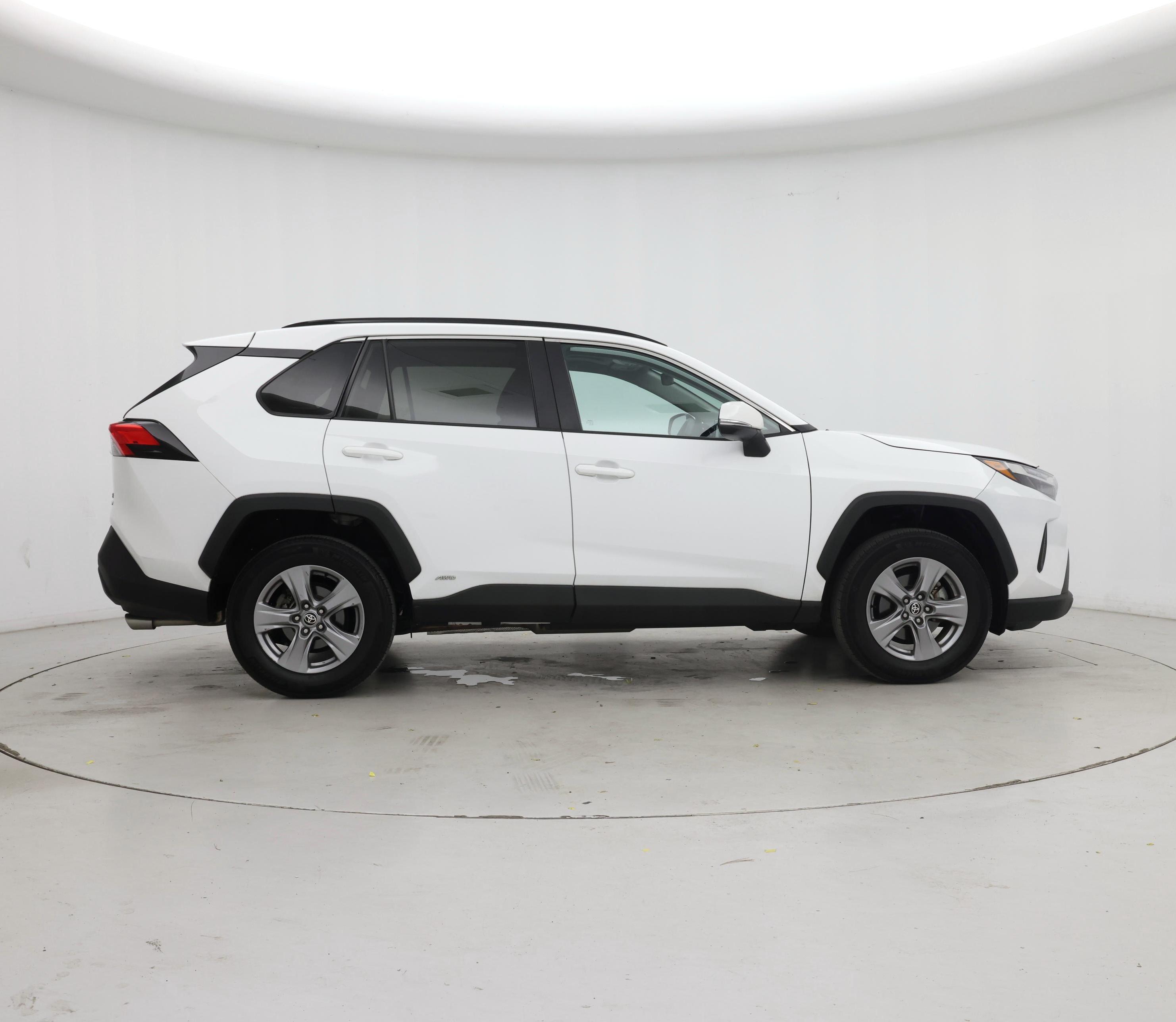 Thumbnail: 2022 Toyota RAV4 - 7