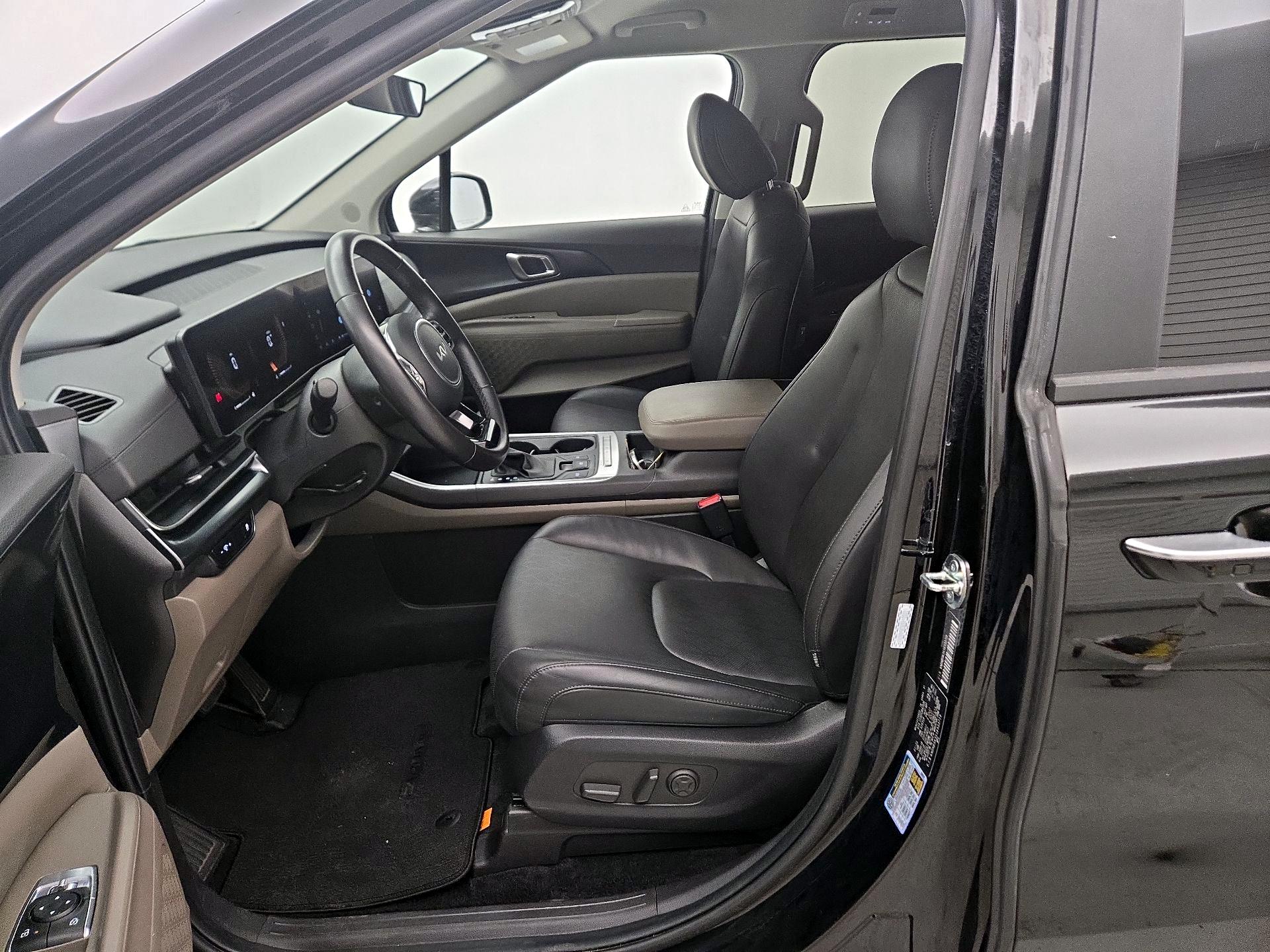 Thumbnail: 2025 Kia Carnival - 11