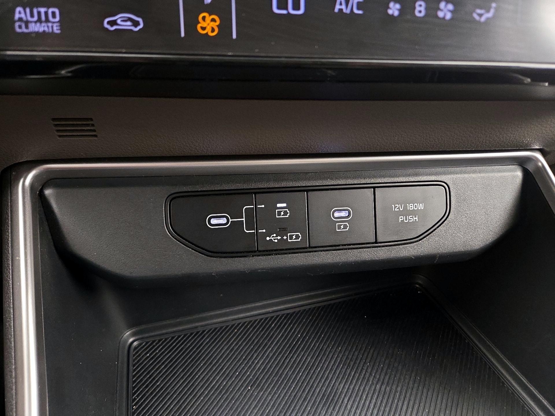 Thumbnail: 2025 Kia Carnival - 19