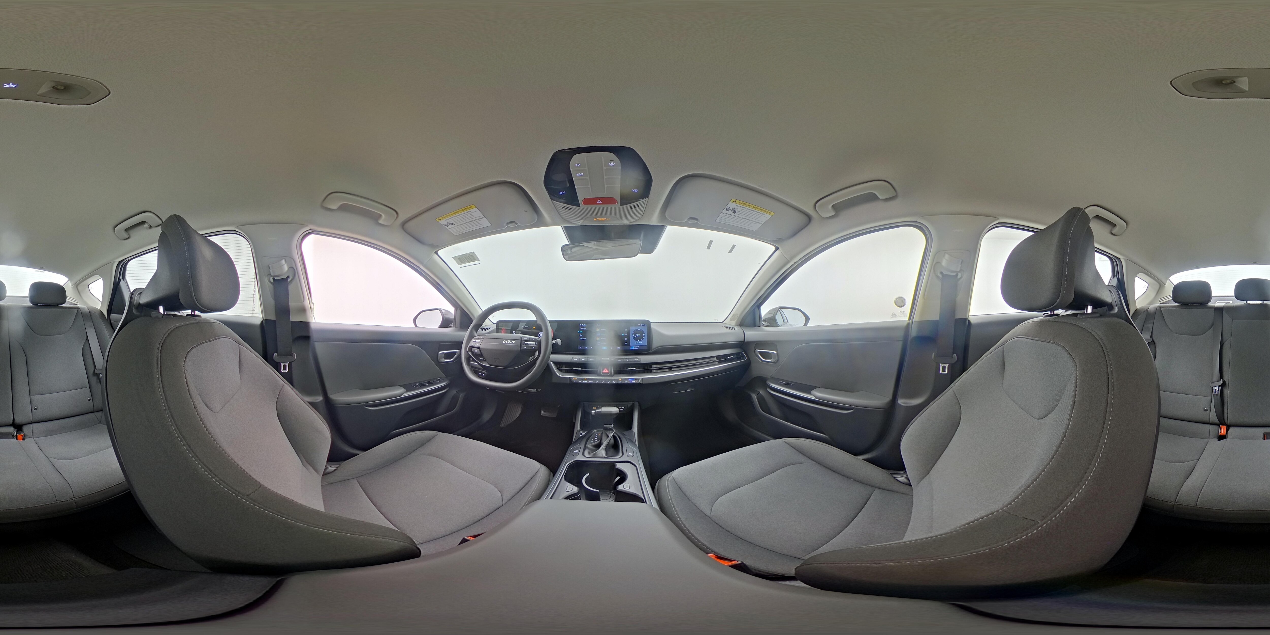 2025 Kia K4 LXS - Photo 24