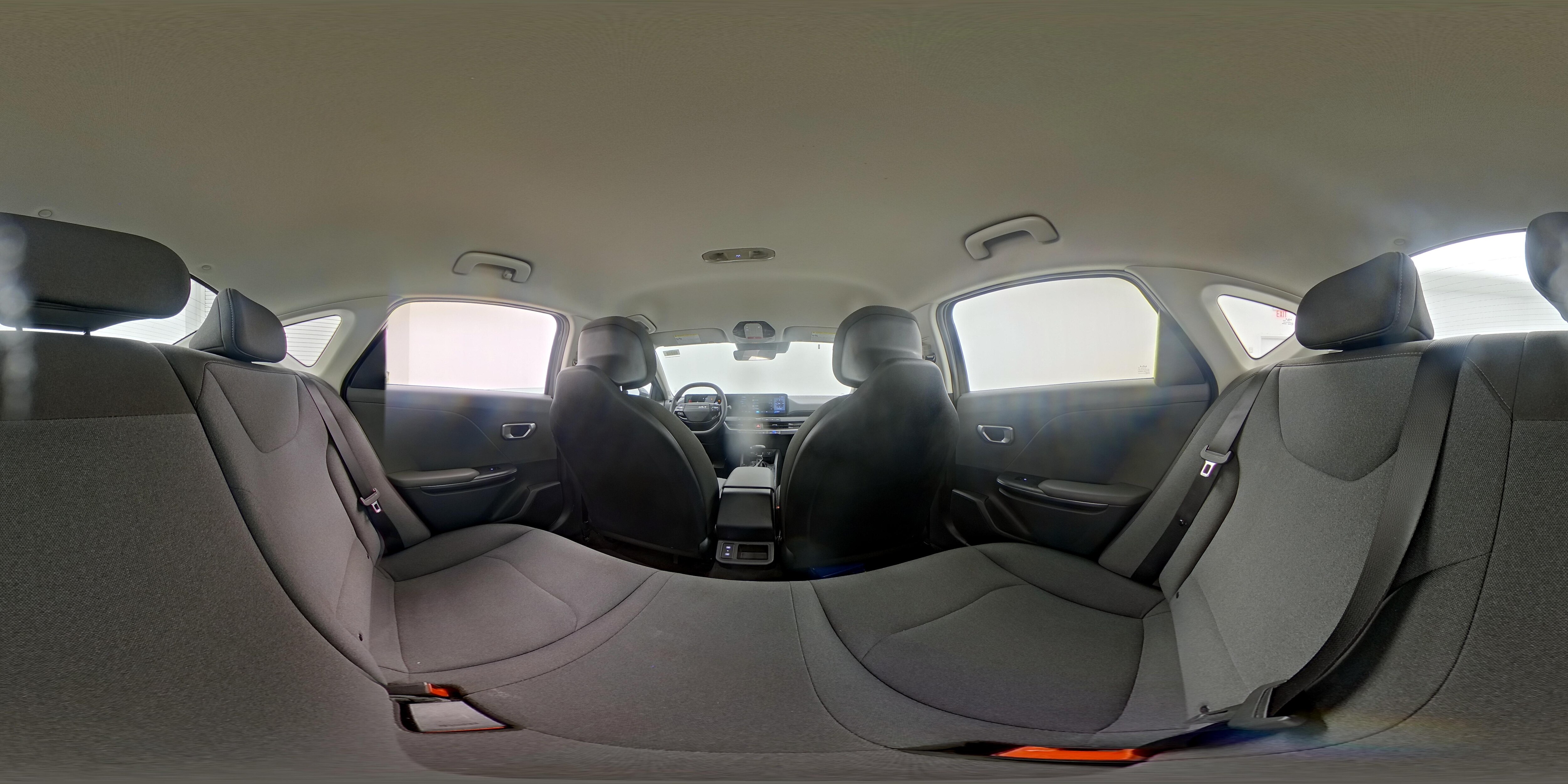2025 Kia K4 LXS - Photo 25