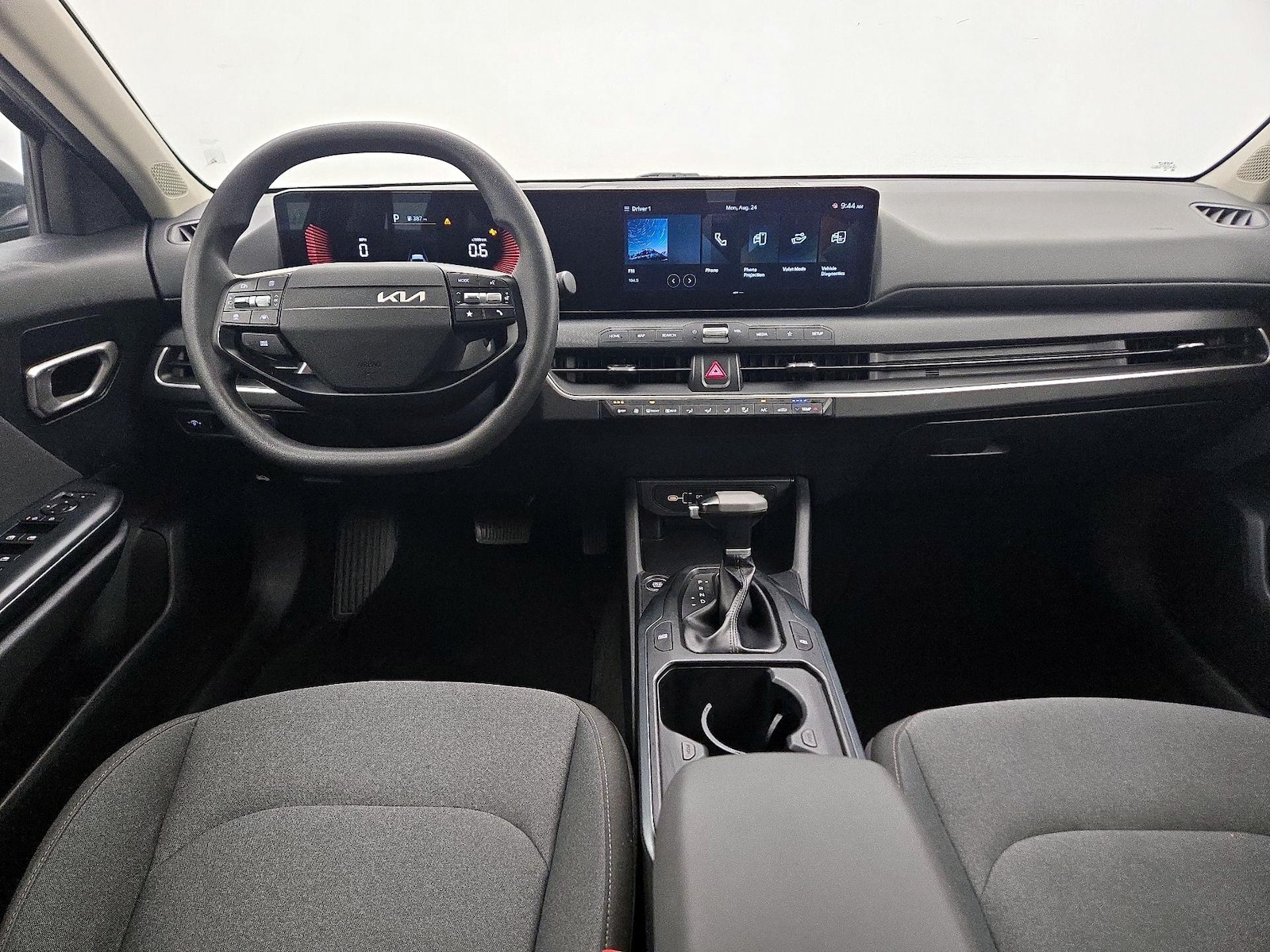 2025 Kia K4 LXS - Photo 10