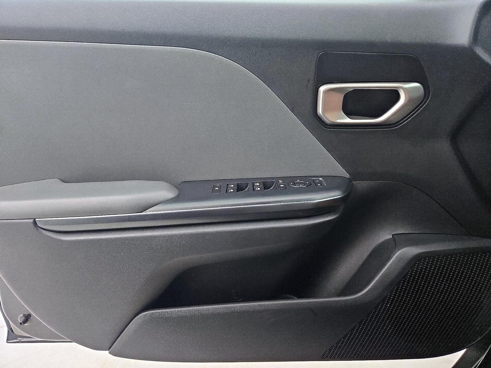 2025 Kia K4 LXS - Photo 13