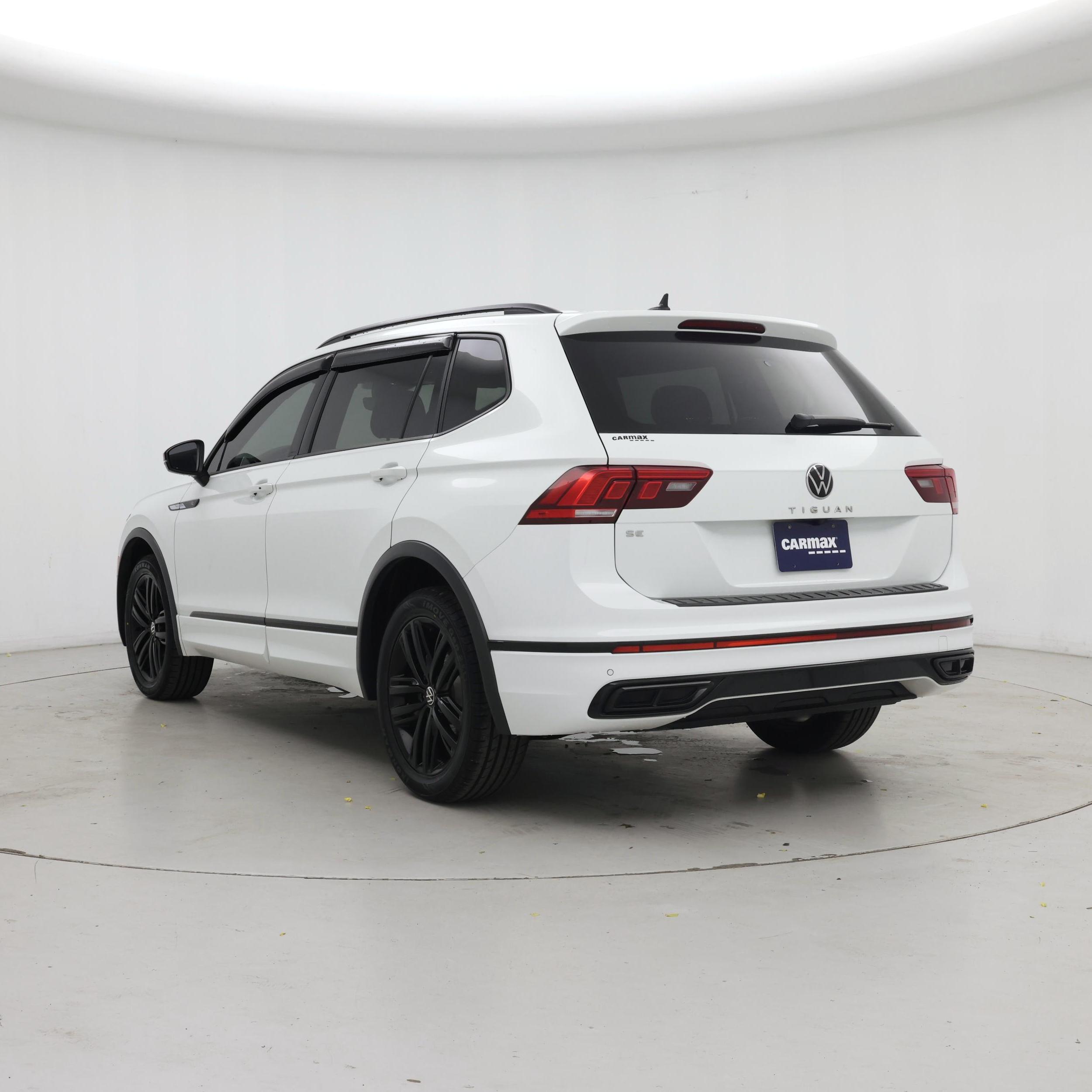 Thumbnail: 2022 Volkswagen Tiguan - 2