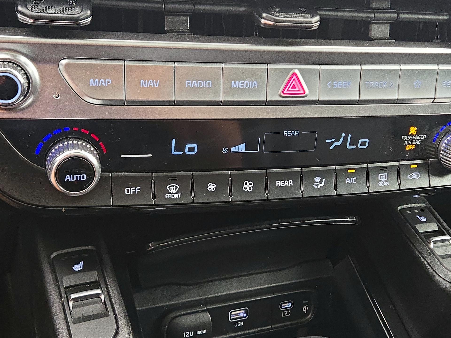 Thumbnail: 2025 Kia Telluride - 17