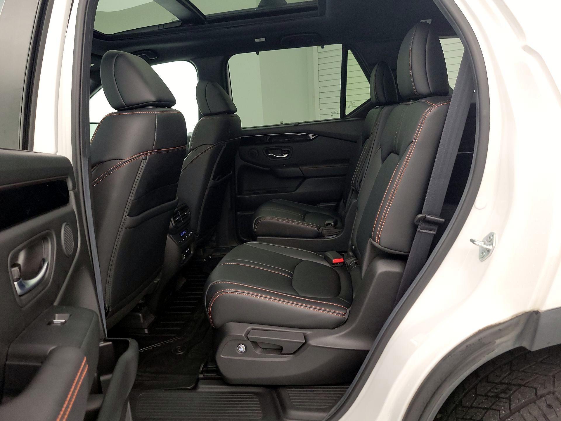 Thumbnail: 2024 Honda Pilot - 20