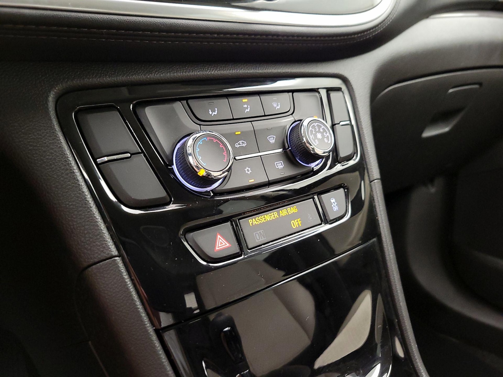 2020 Buick Encore Preferred - Photo 17