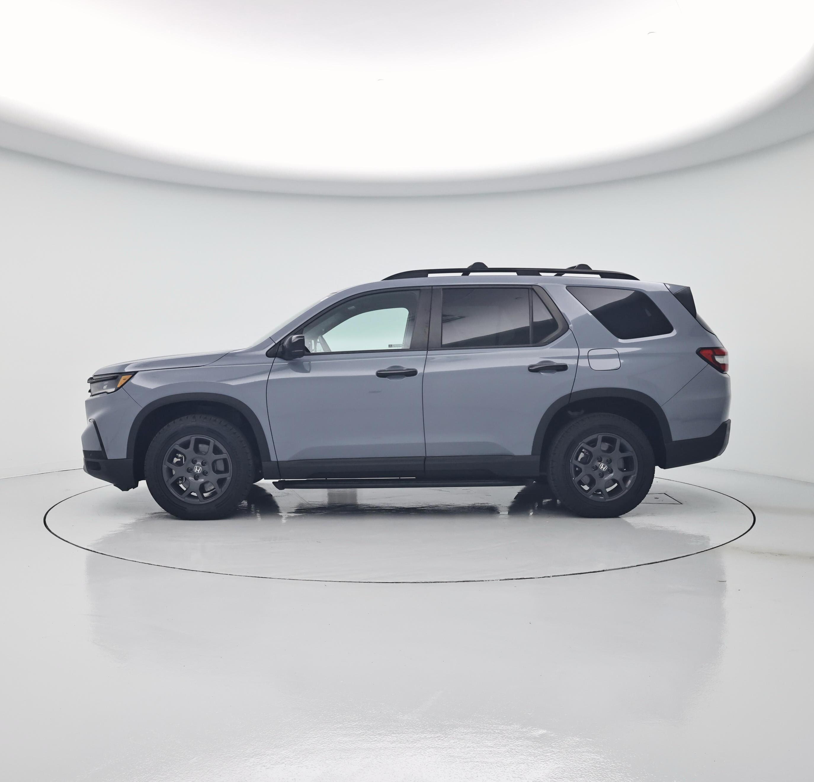 Thumbnail: 2023 Honda Pilot - 3