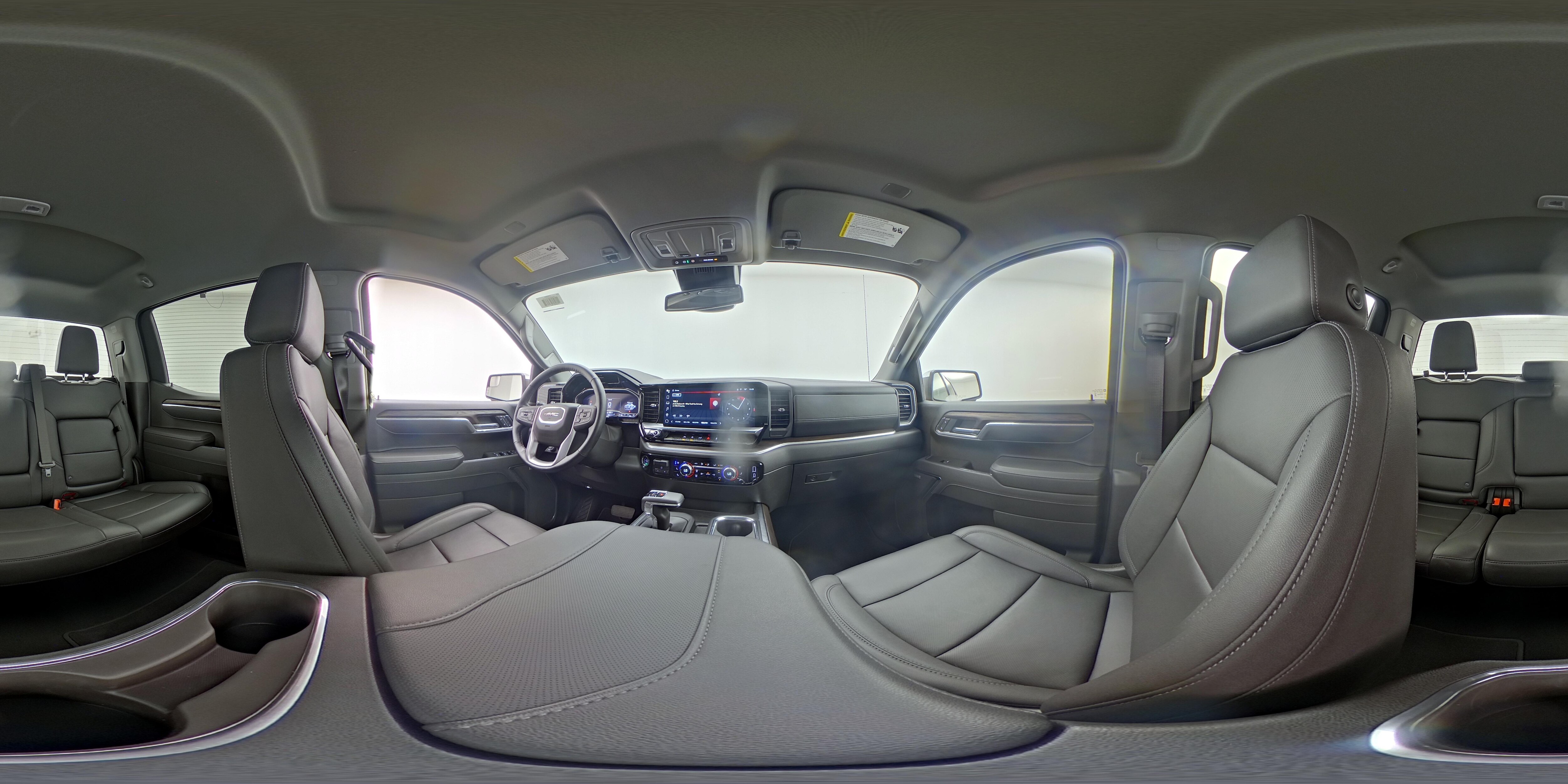 2025 GMC Sierra 1500 SLT - Photo 24