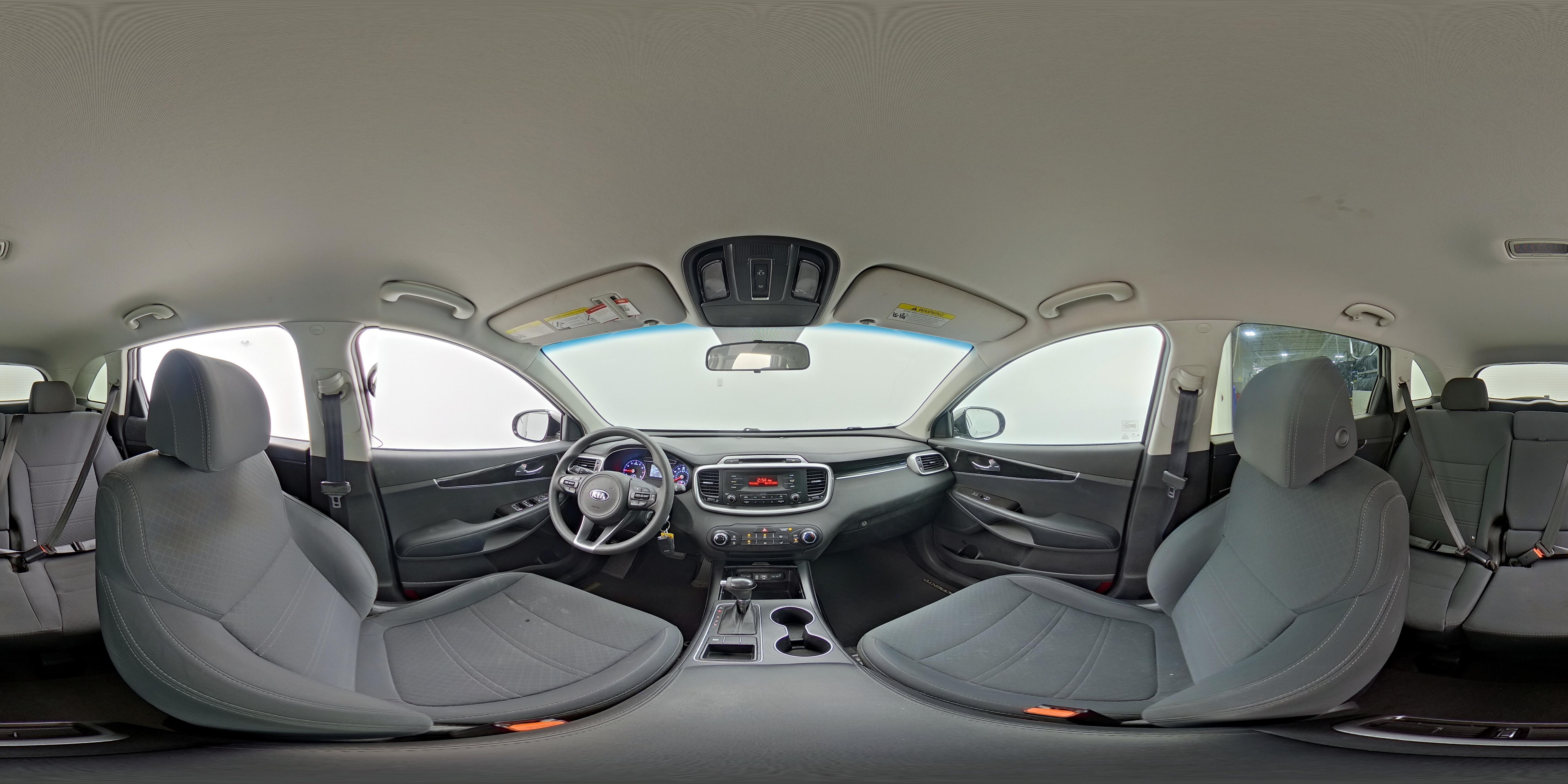 2017 Kia Sorento L - Photo 23