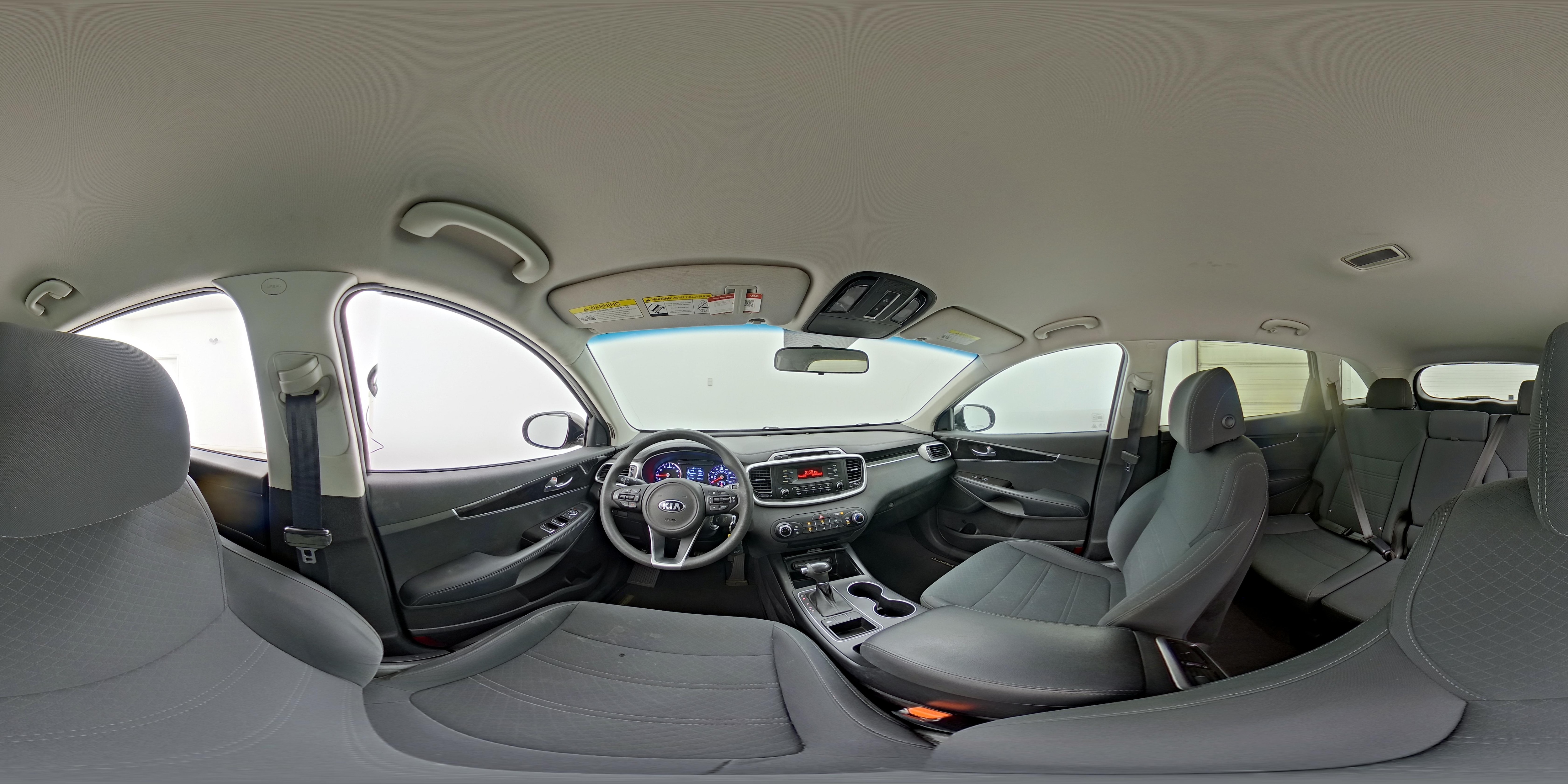 2017 Kia Sorento L - Photo 25