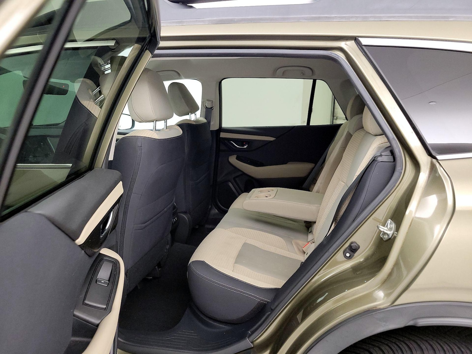 2020 Subaru Outback Premium - Photo 20