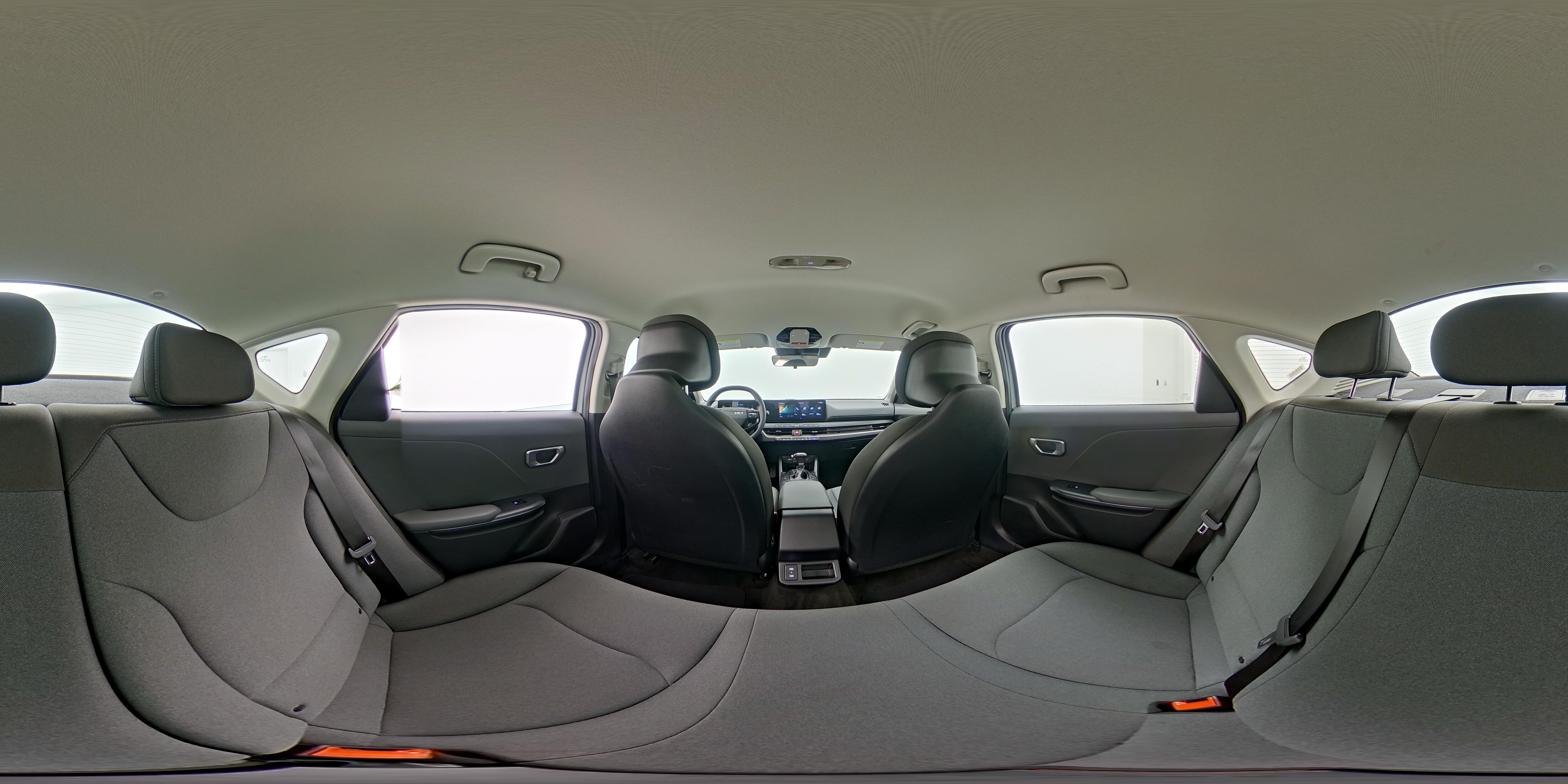 2025 Kia K4 LXS - Photo 25