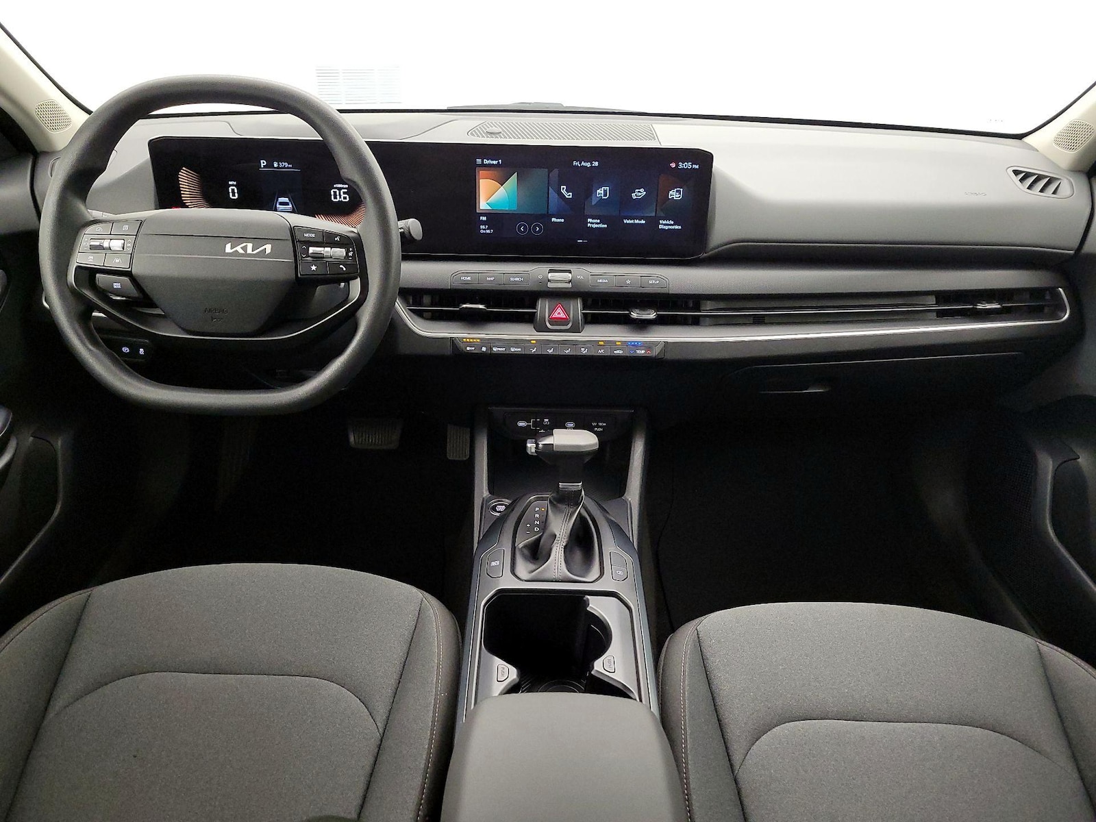 2025 Kia K4 LXS - Photo 10