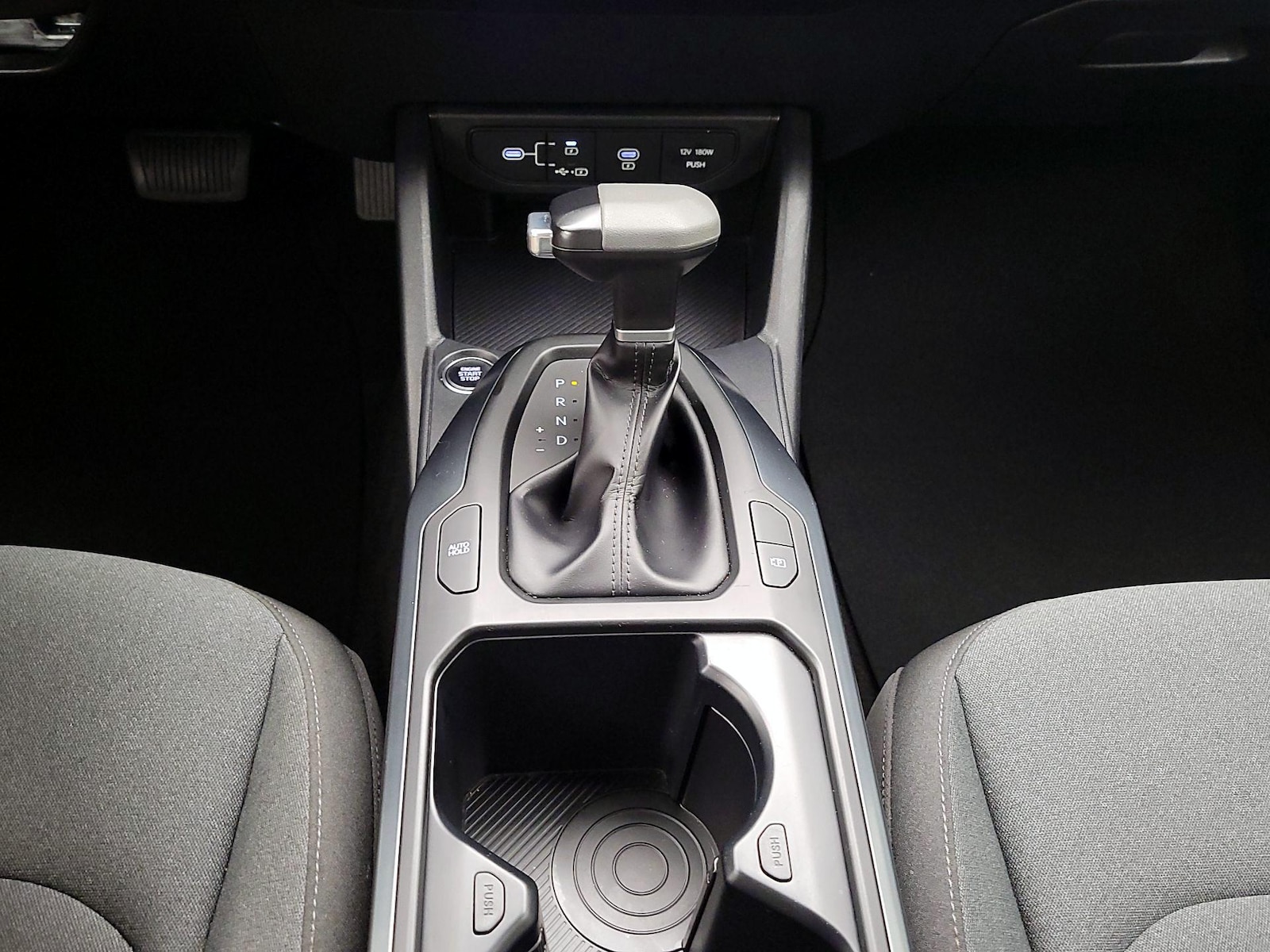 2025 Kia K4 LXS - Photo 18