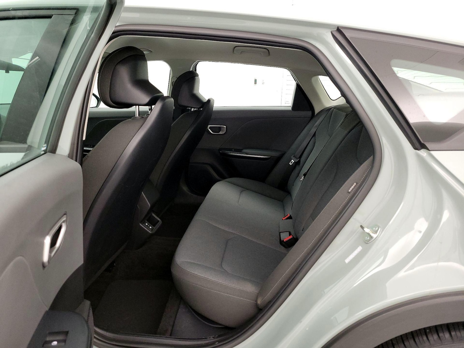 2025 Kia K4 LXS - Photo 20