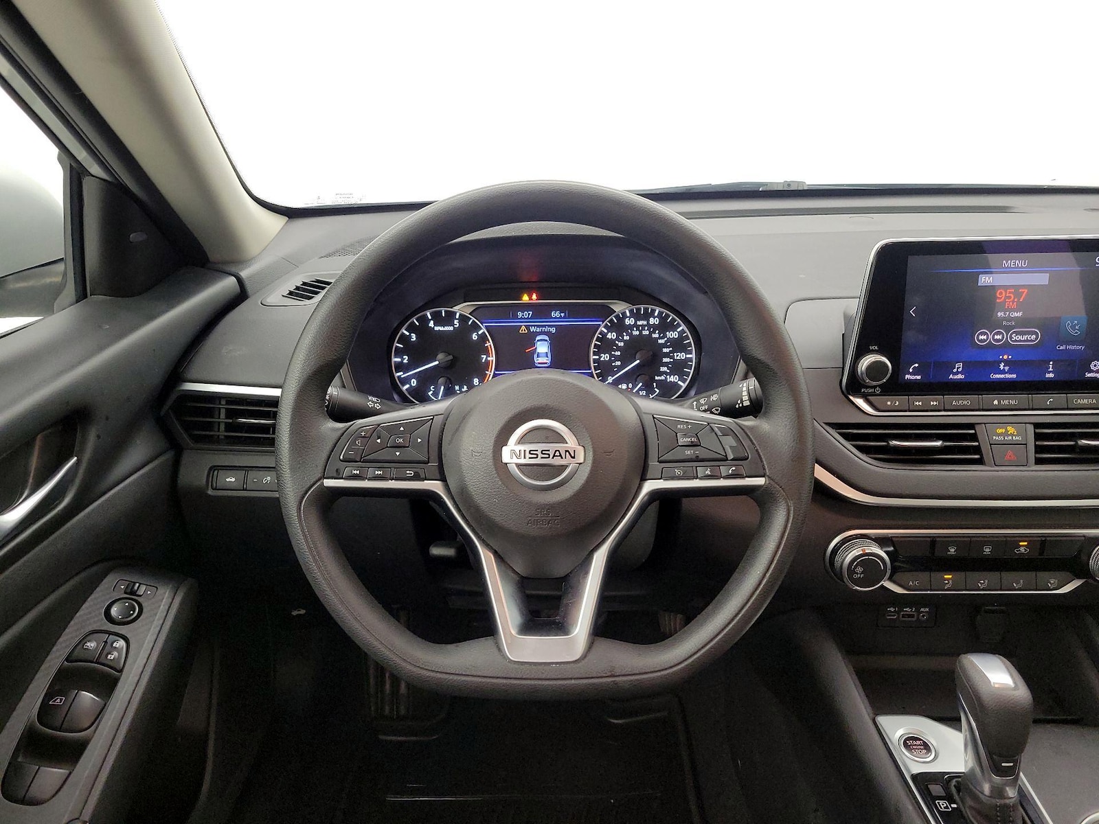 2022 Nissan Altima SV - Photo 11
