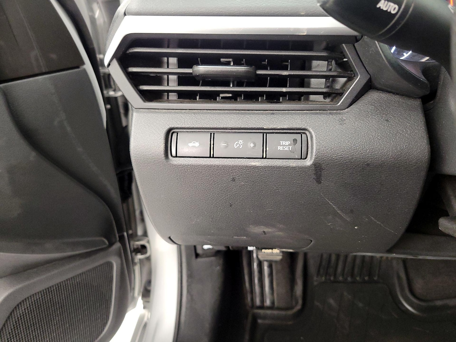 2022 Nissan Altima SV - Photo 14