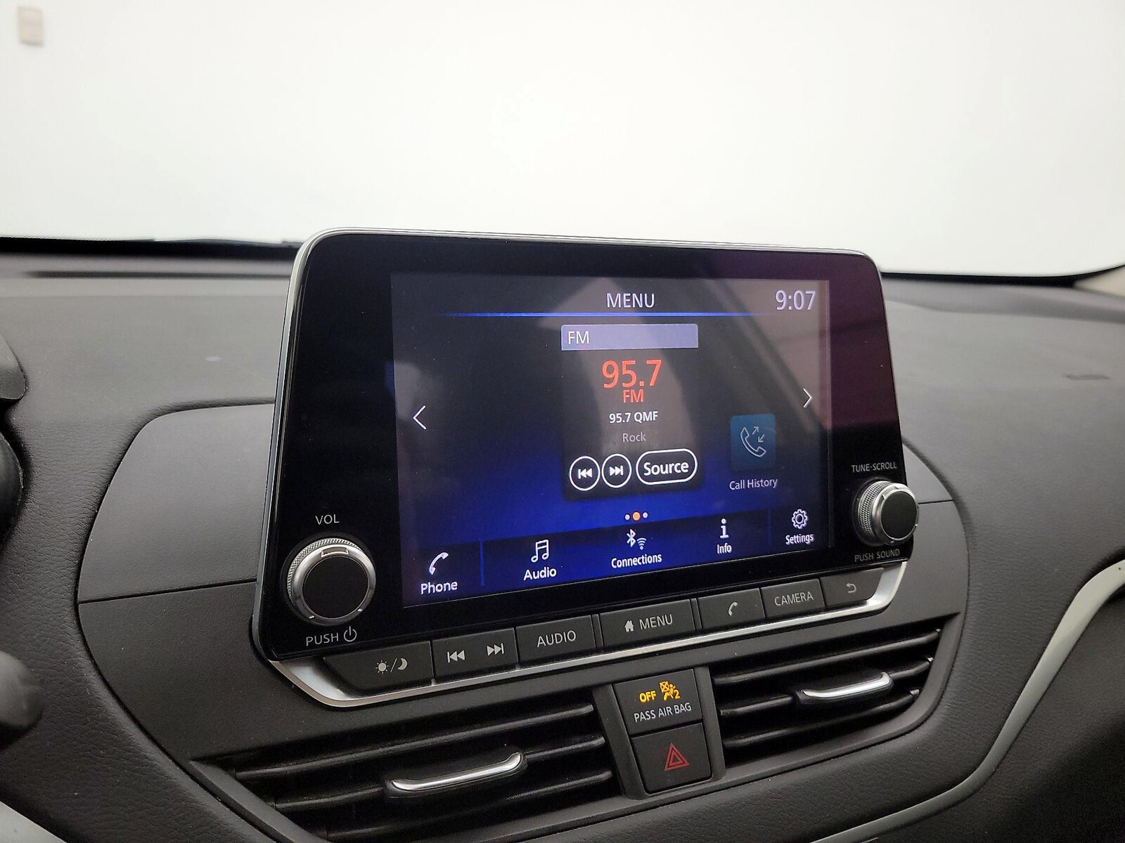 2022 Nissan Altima SV - Photo 16