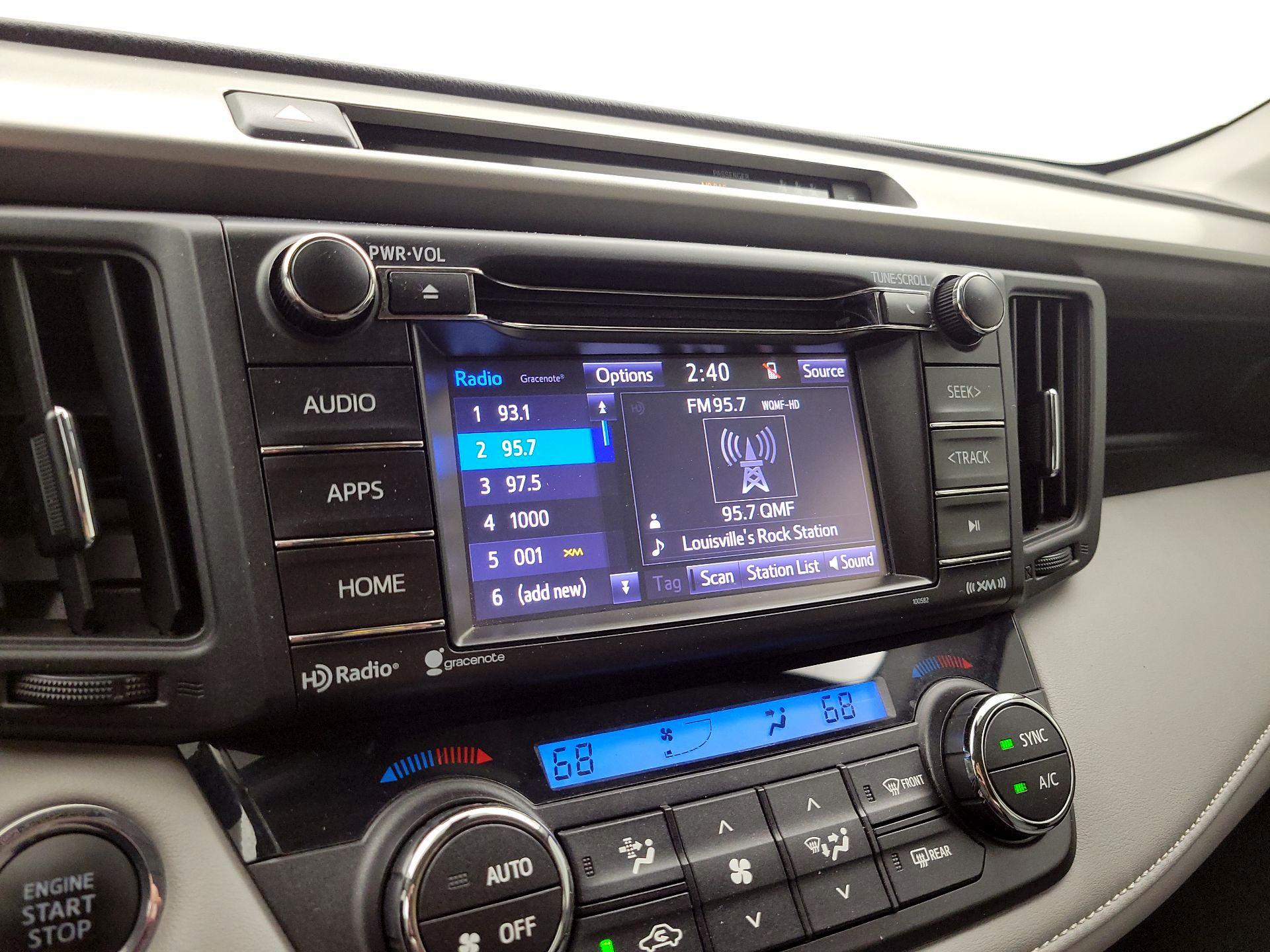 Thumbnail: 2018 Toyota RAV4 - 15