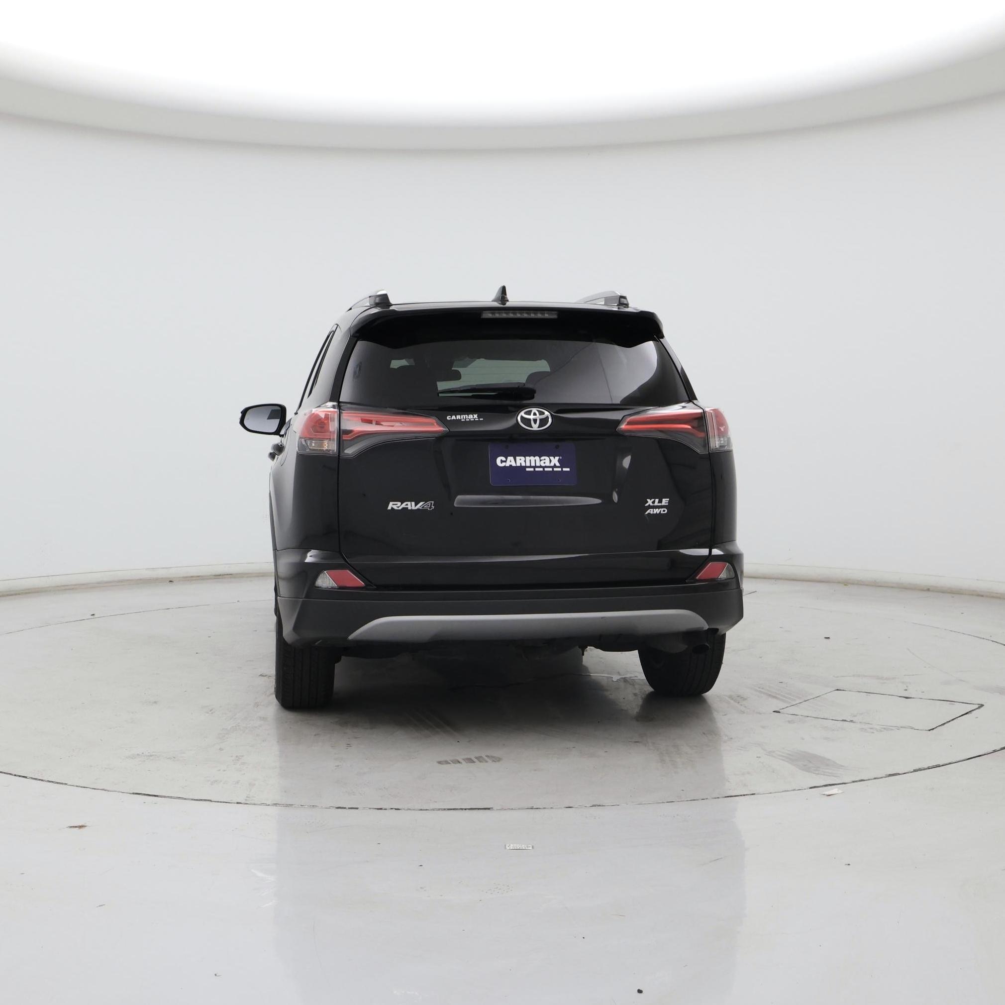 Thumbnail: 2018 Toyota RAV4 - 6