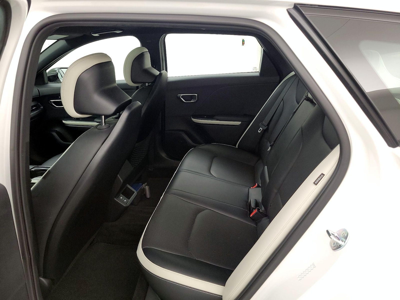 2025 Kia K4 GT-Line - Photo 21