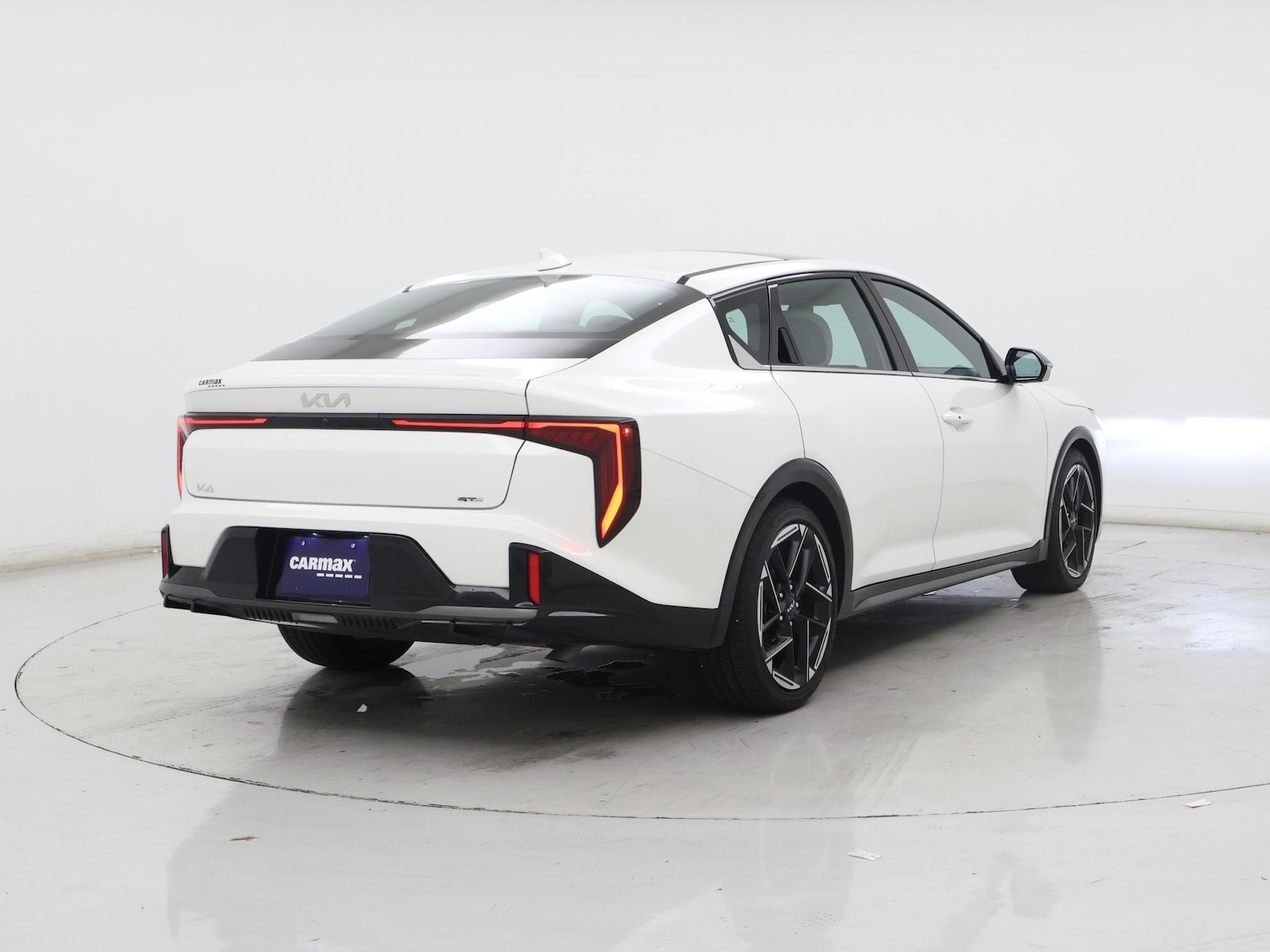 2025 Kia K4 GT-Line - Photo 9