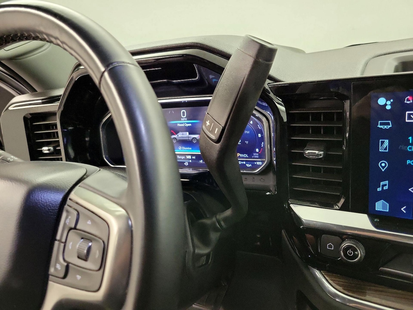 2024 Chevrolet Silverado 1500 LT - Photo 18