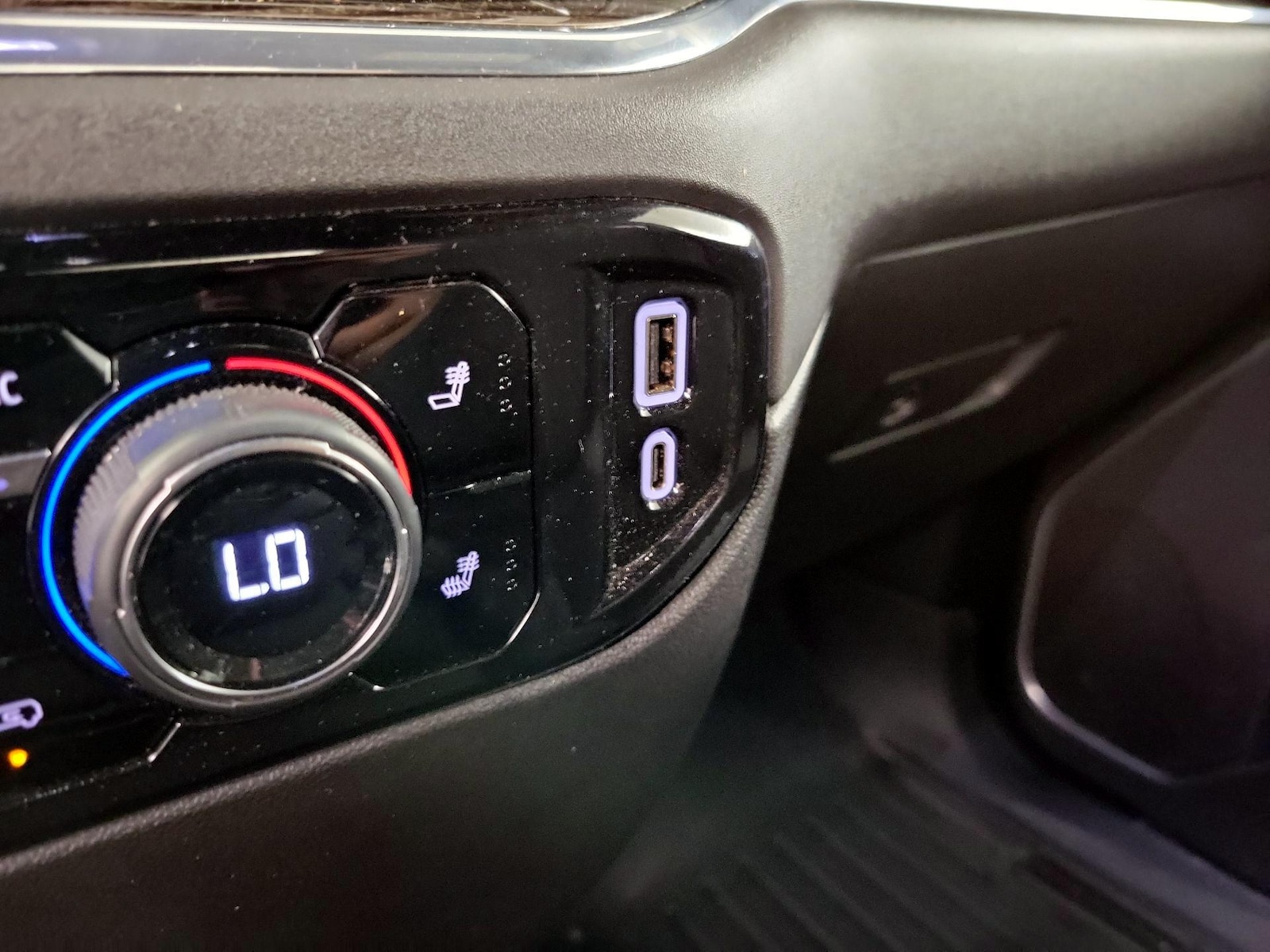 2024 Chevrolet Silverado 1500 LT - Photo 19