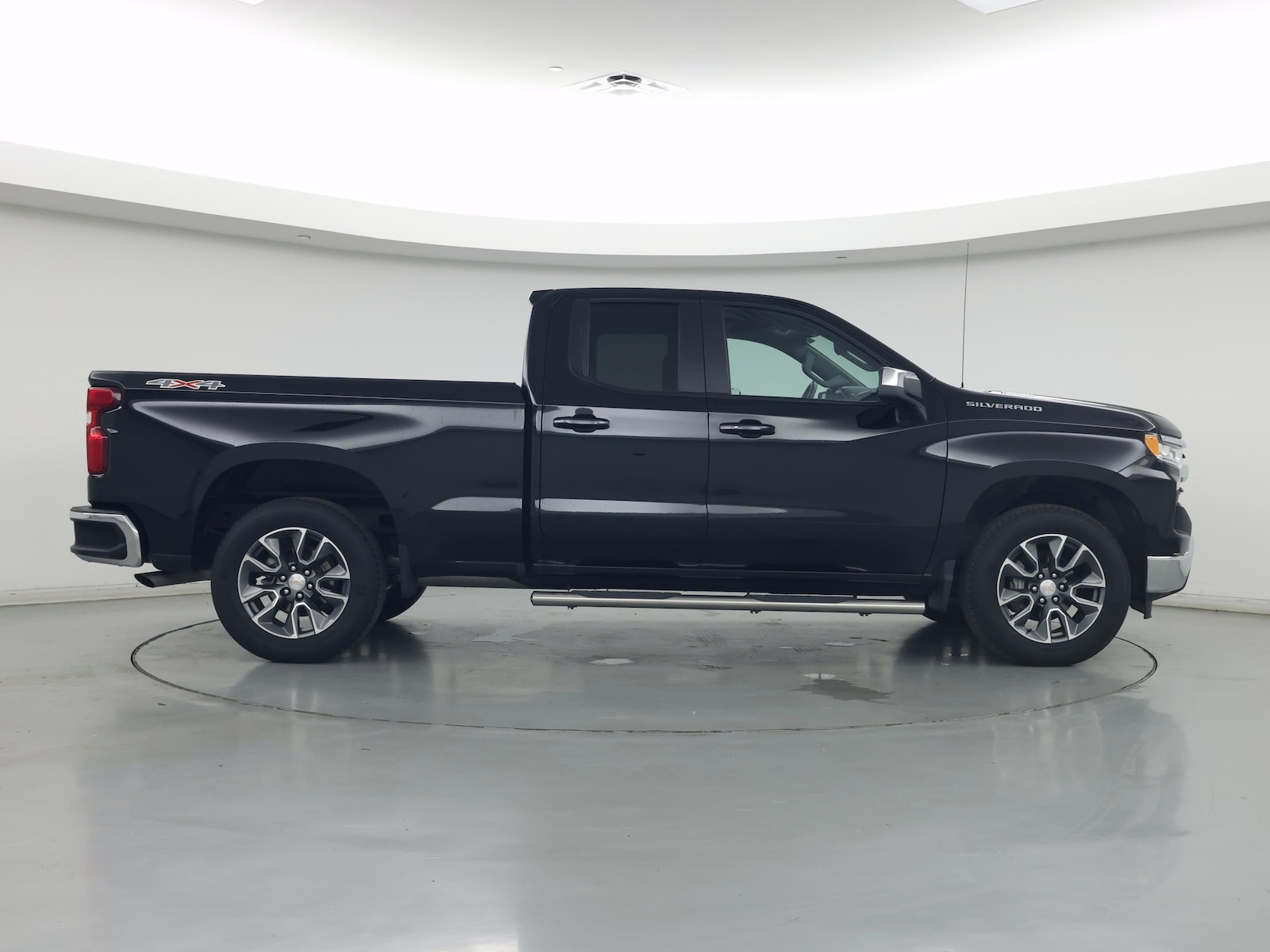 2024 Chevrolet Silverado 1500 LT - Photo 8