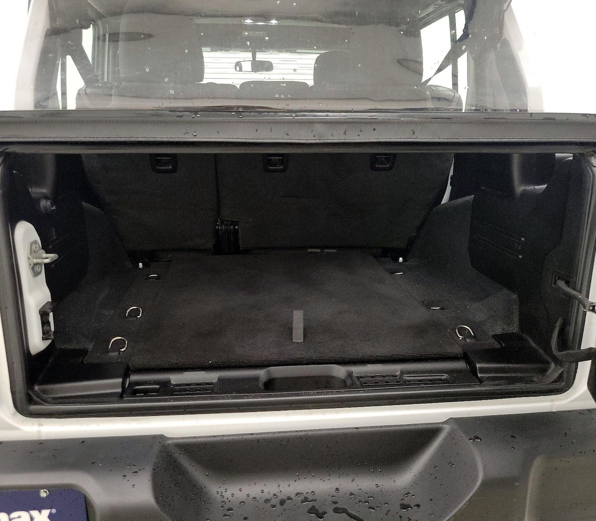 Trunk/Cargo (Seats Up)