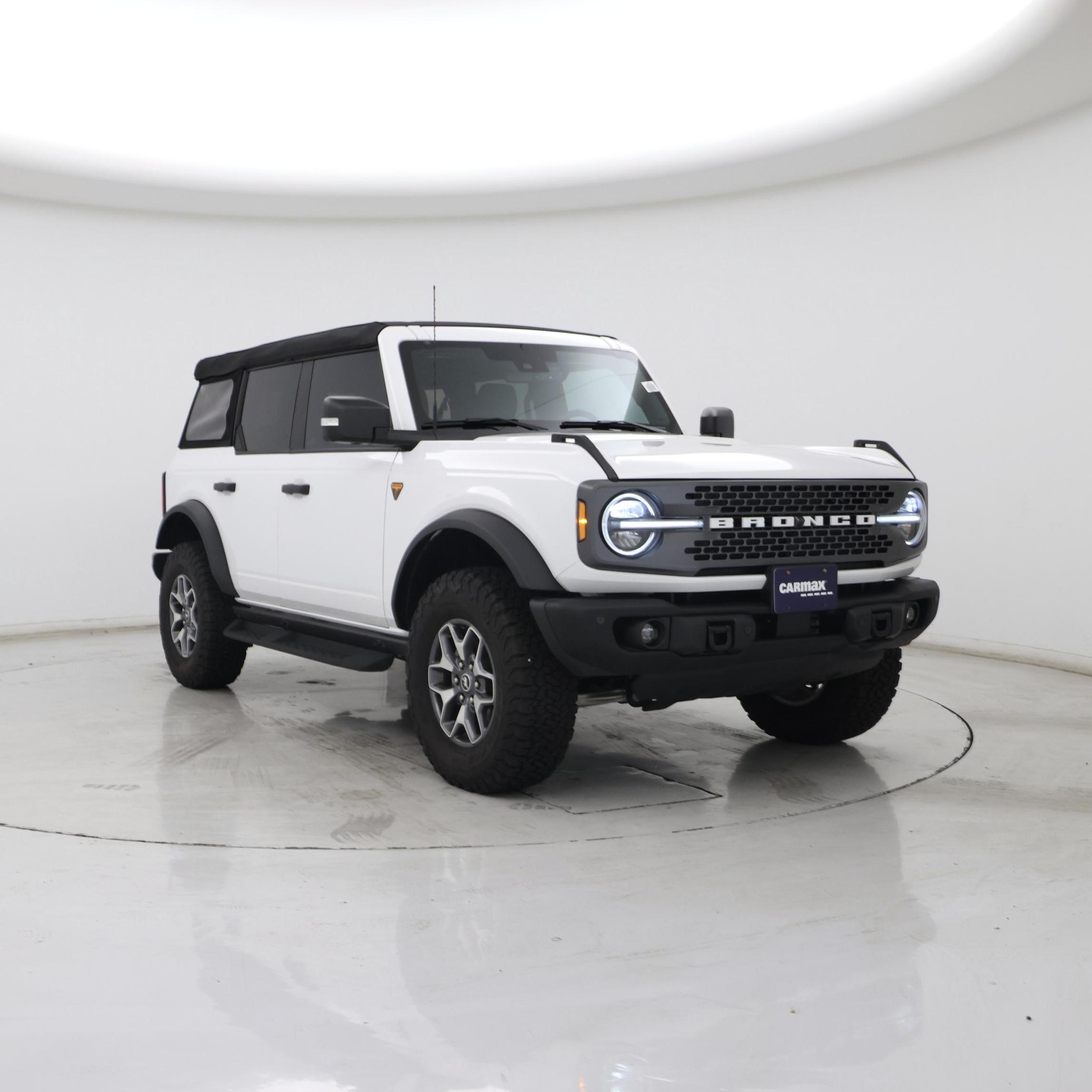 White 2025 Ford Bronco SUV / Crossover Four-Wheel Drive Automatic
