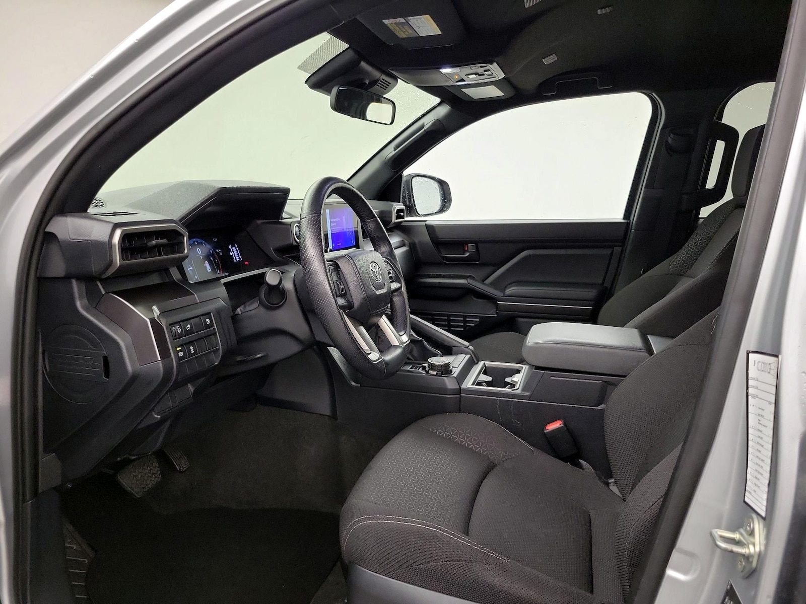 2025 Toyota 4Runner SR5 - Photo 12