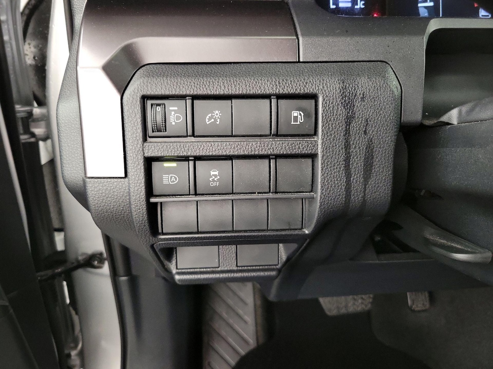 2025 Toyota 4Runner SR5 - Photo 14