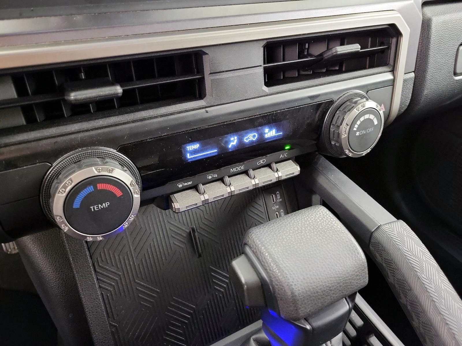 2025 Toyota 4Runner SR5 - Photo 17