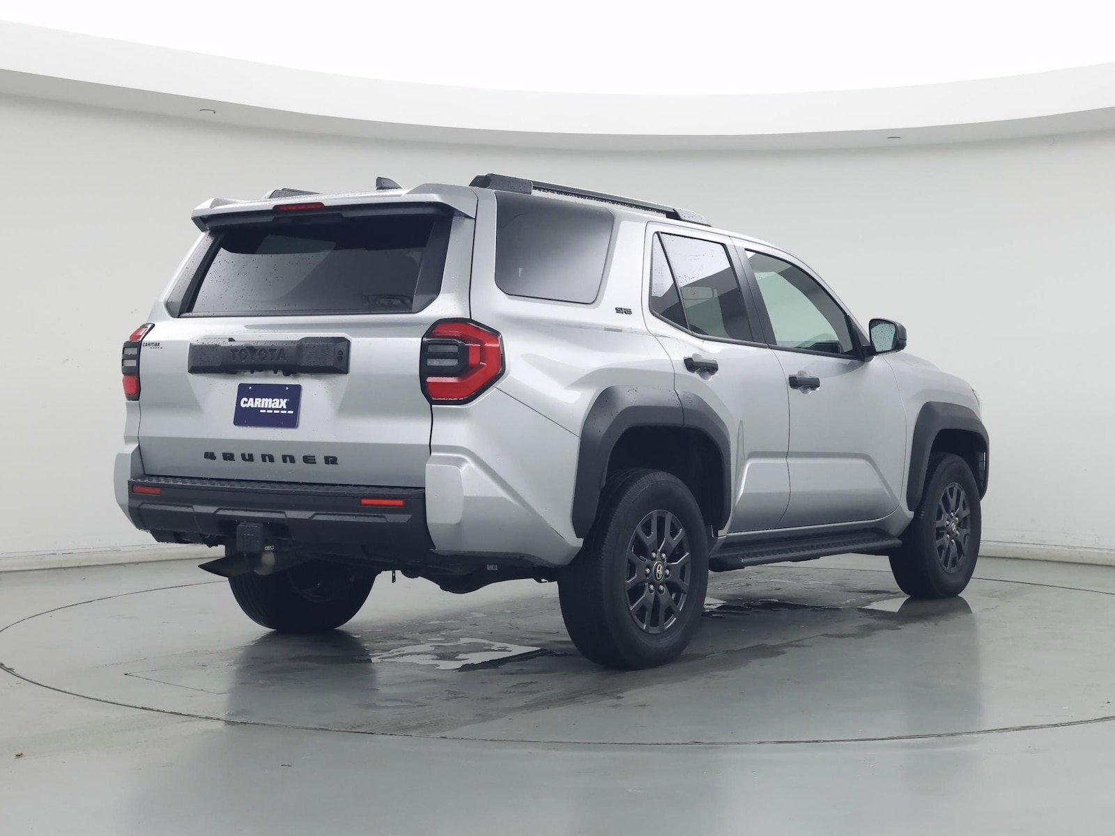 2025 Toyota 4Runner SR5 - Photo 9