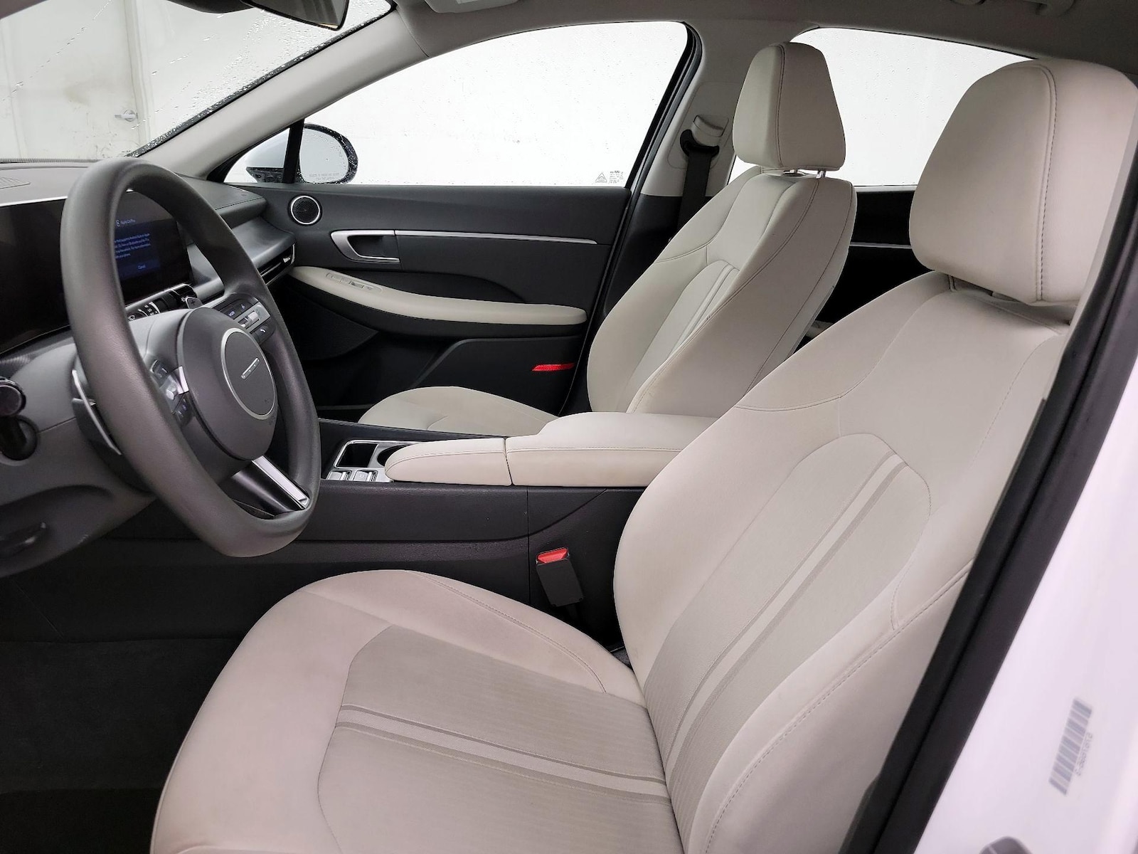 2025 Hyundai Sonata SEL - Photo 12