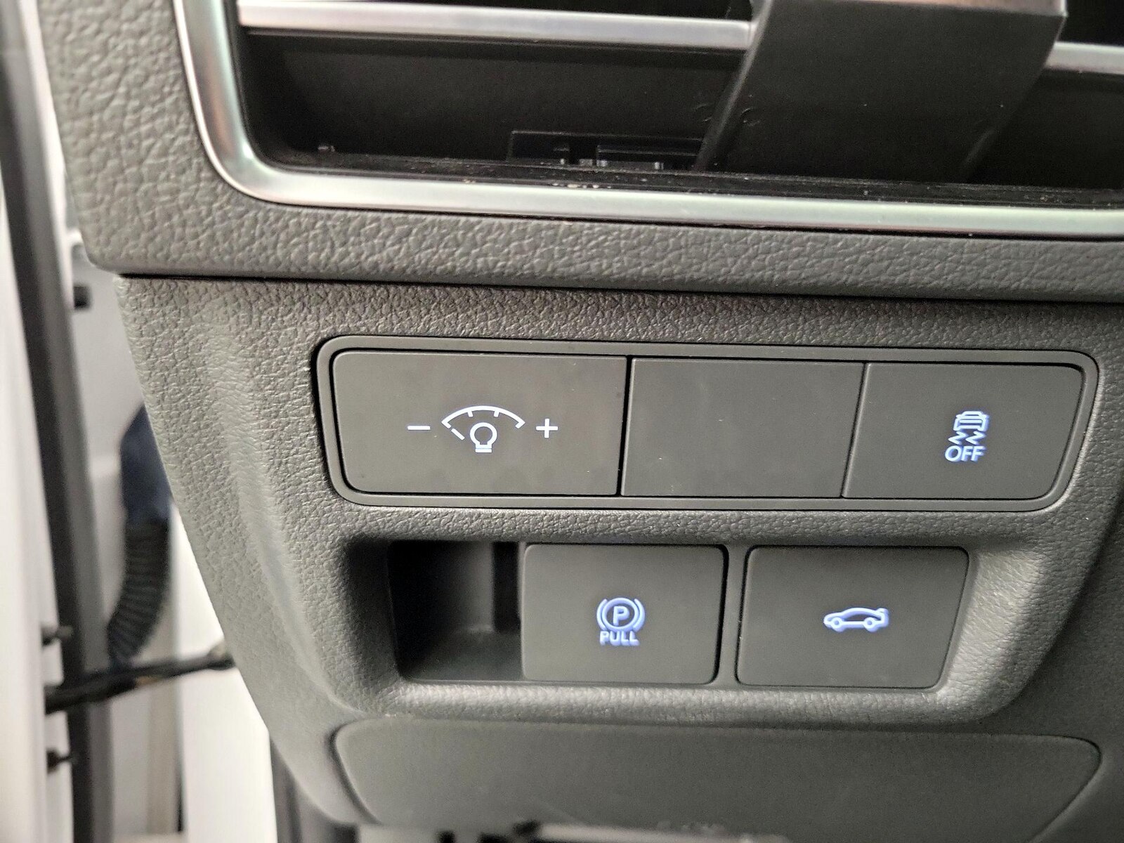 2025 Hyundai Sonata SEL - Photo 14