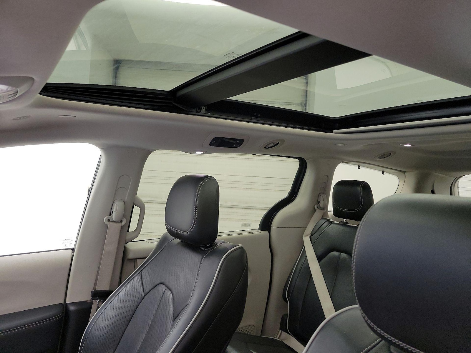 2023 Chrysler Pacifica Limited - Photo 20