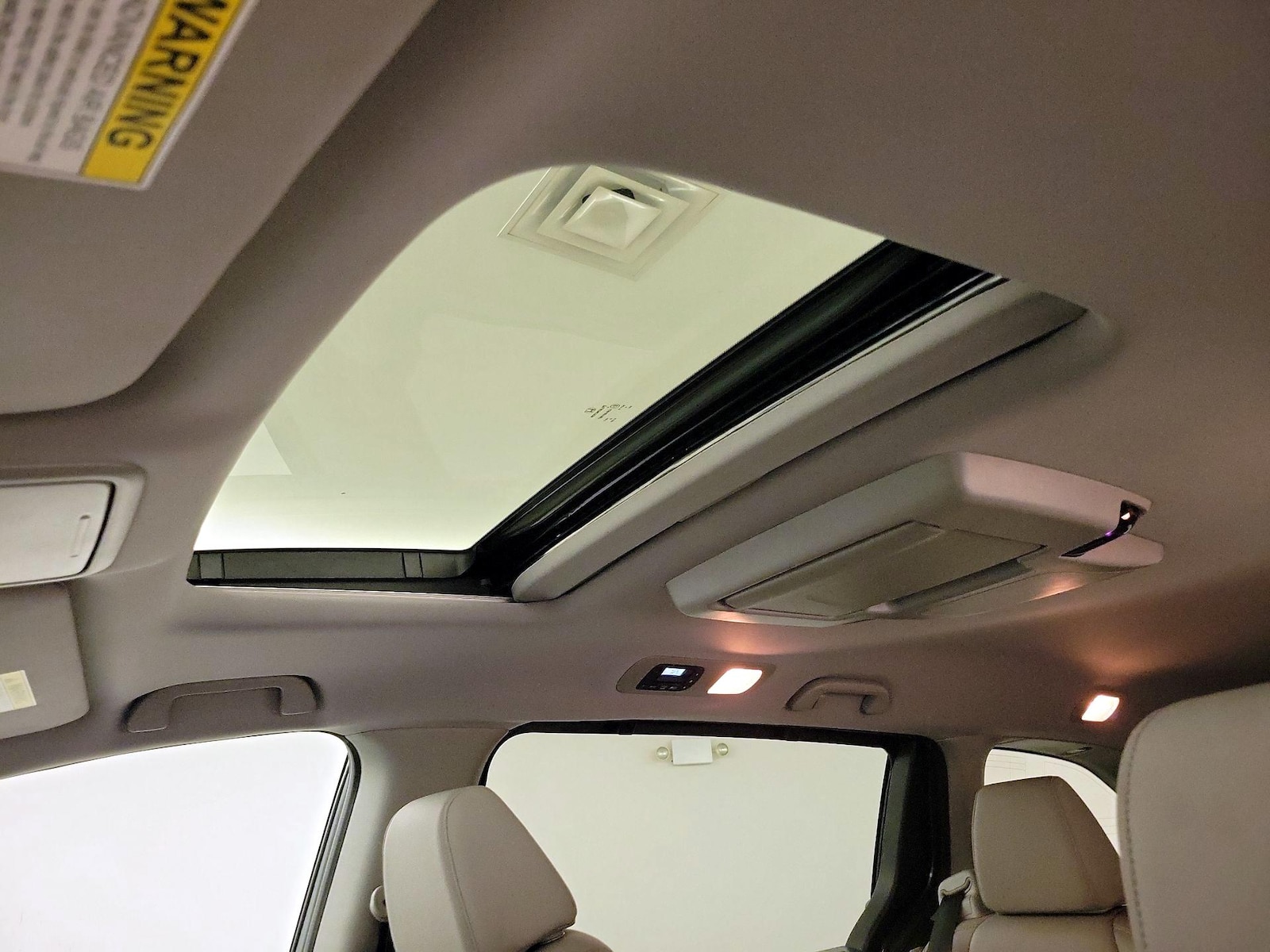 Sunroof(s) & Overhead Airbags