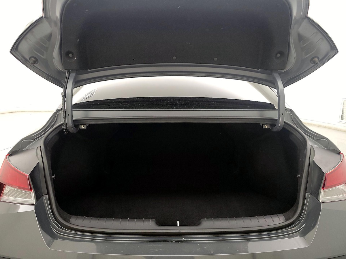 Trunk/Cargo (Seats Up)