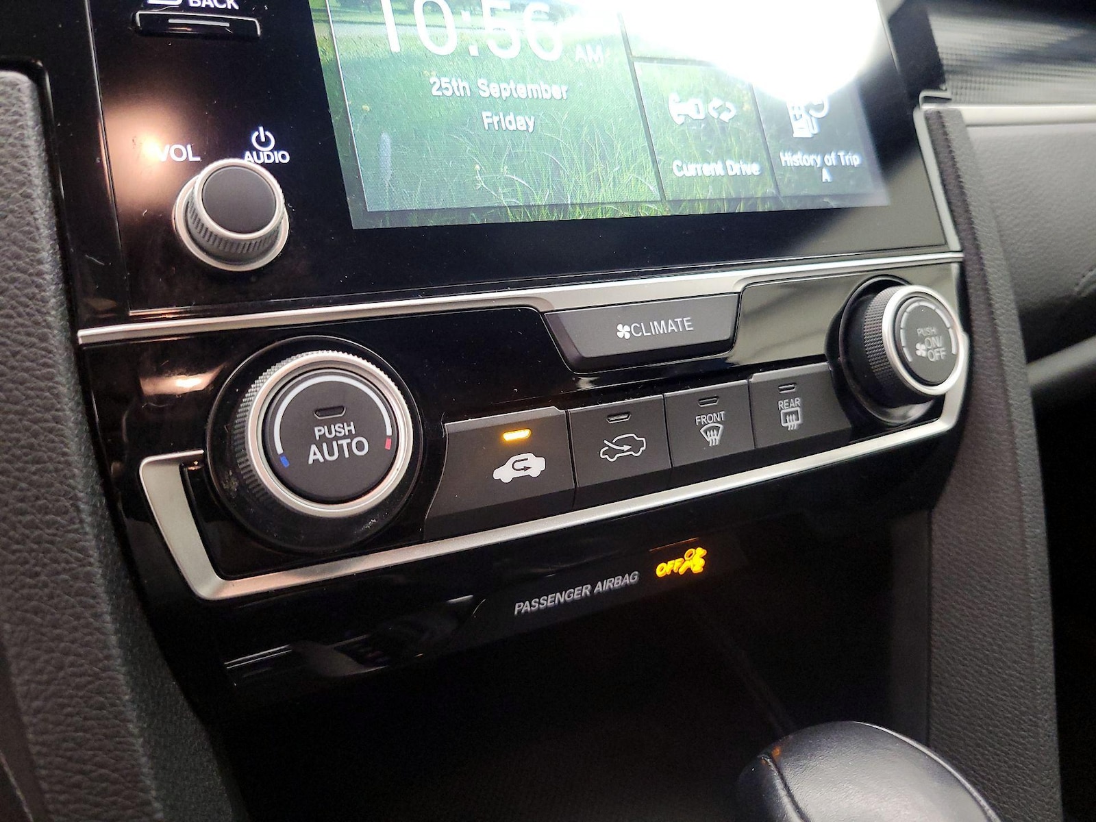 2019 Honda Civic Sport - Photo 17